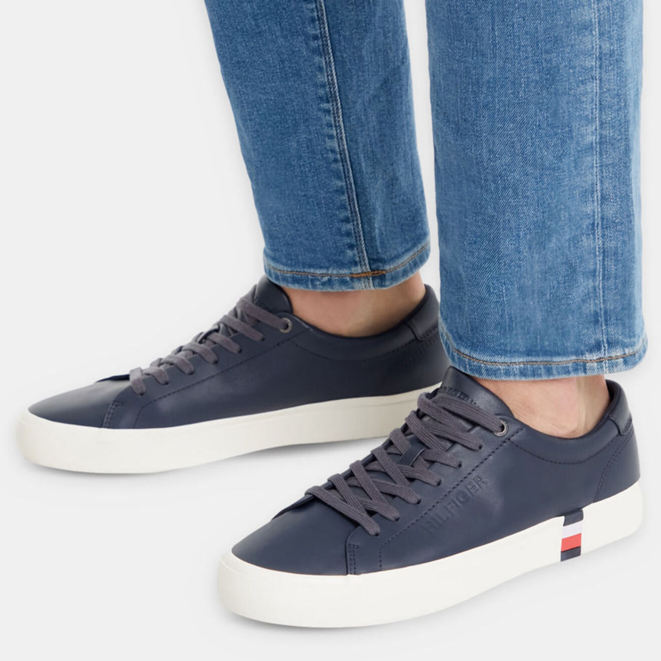 Tommy Hilfiger Baskets en Cuir Modern Vulc Corp bleu marine