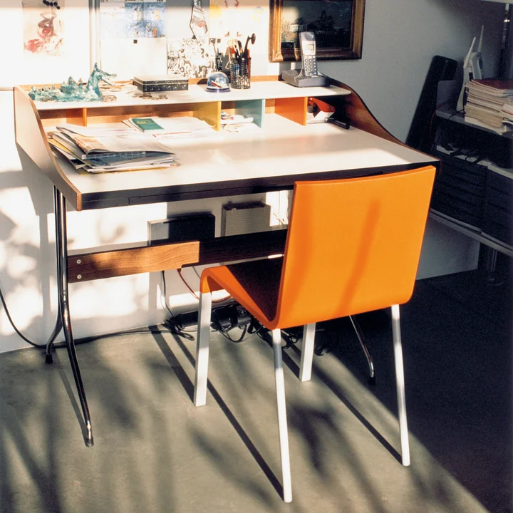 Vitra - .03 Stuhl stapelbar, pulverbeschichtet silber glatt / basic dark (Kunststoffgleiter)