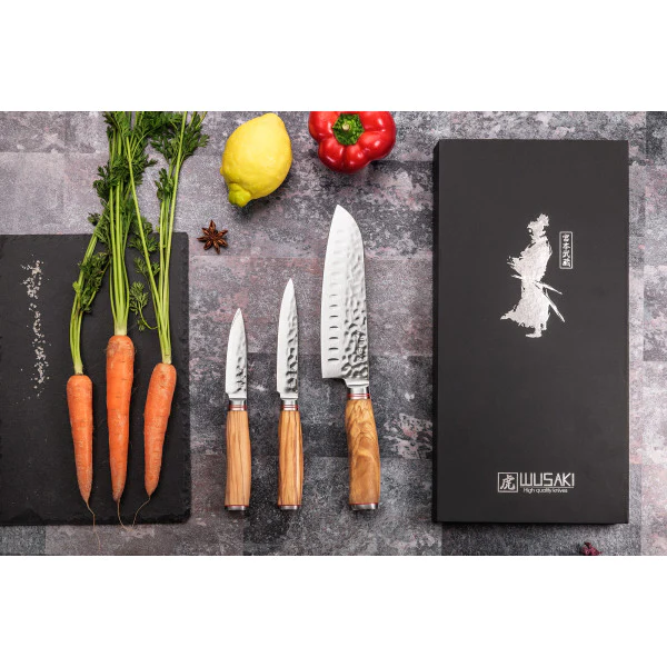 3 couteaux Wusaki Damas 10Cr en coffret élégant (santoku alvéolé, uni
