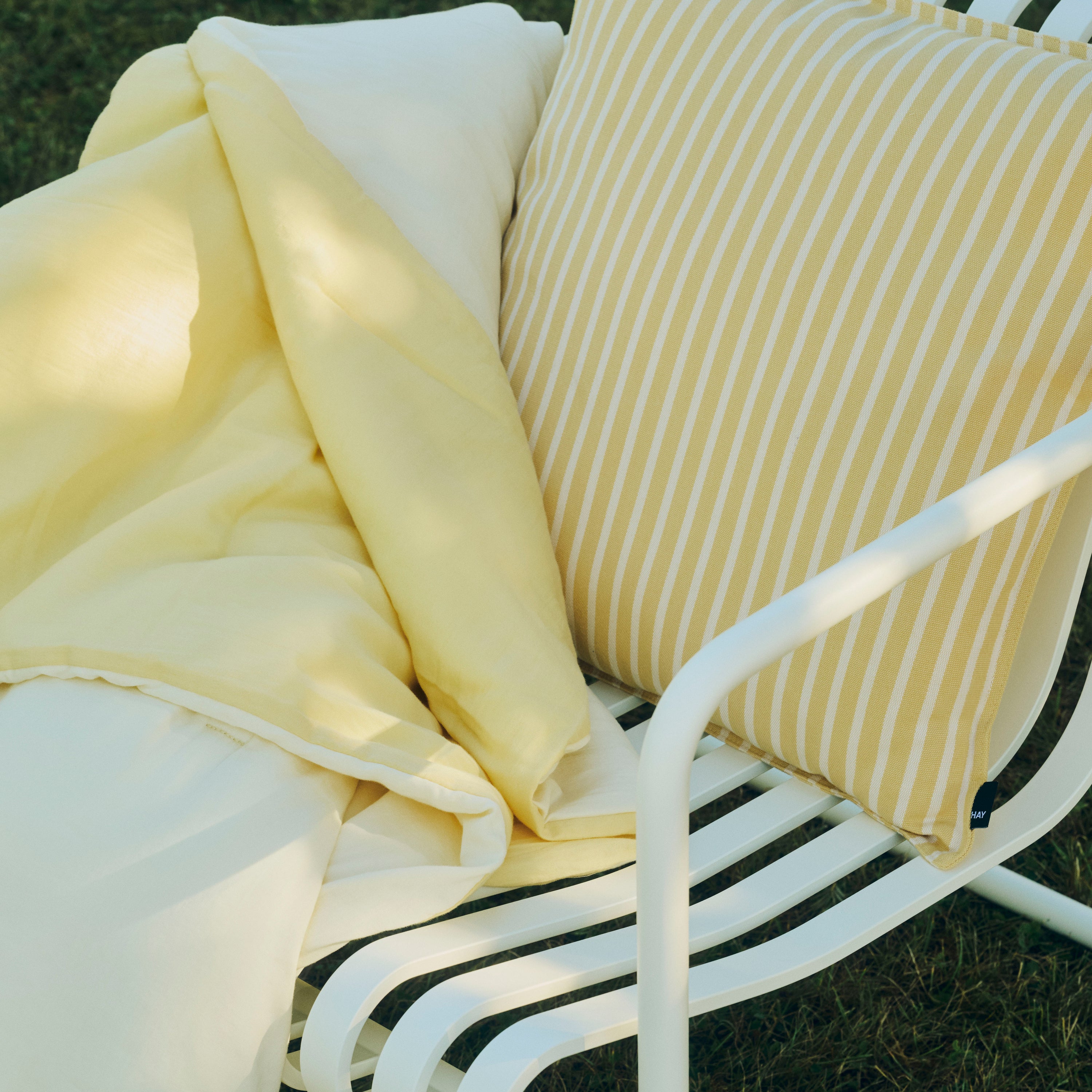 HAY Air Quilt Plaid 140 x 200 cm - Soft Yellow