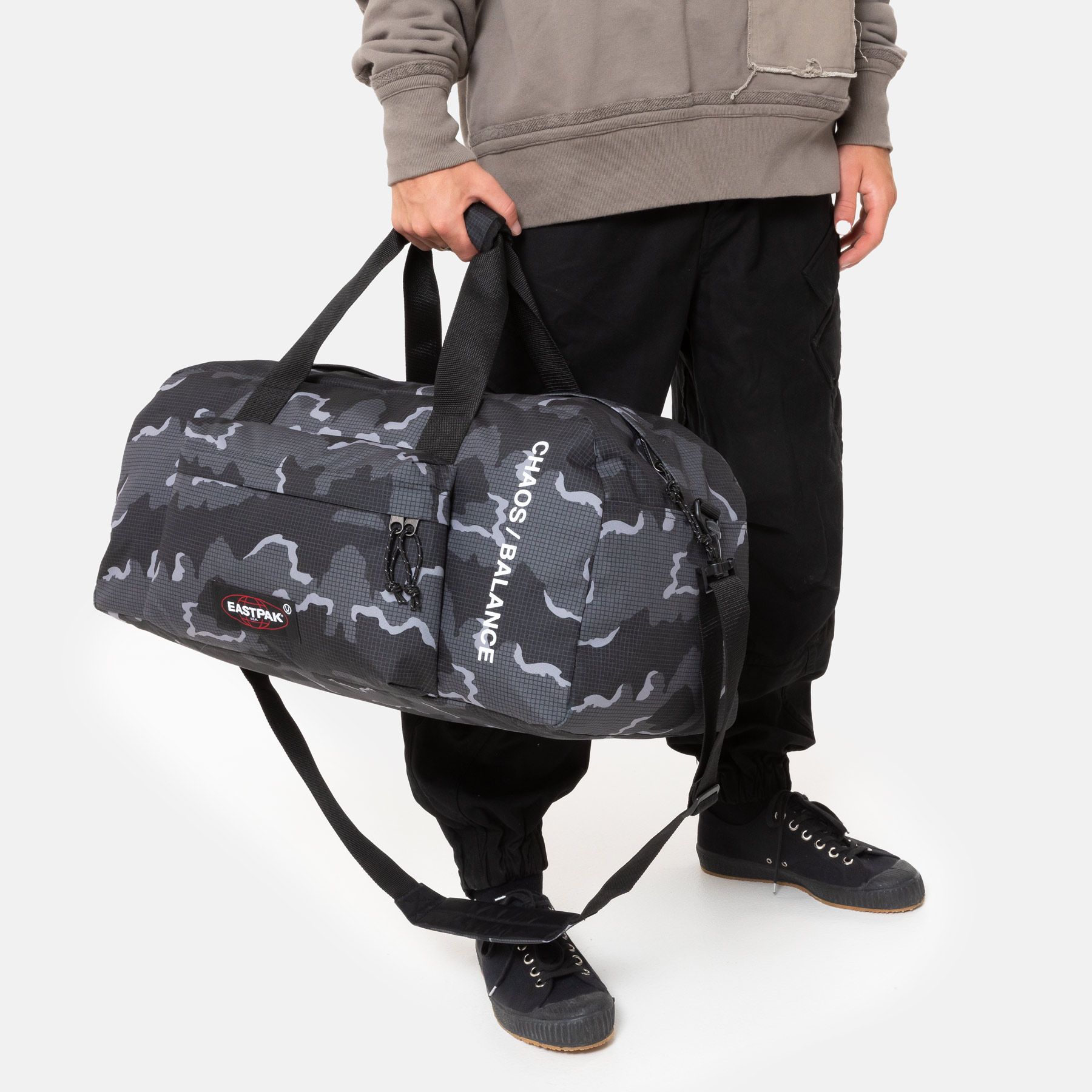 Stand+ Undercover Black Camo