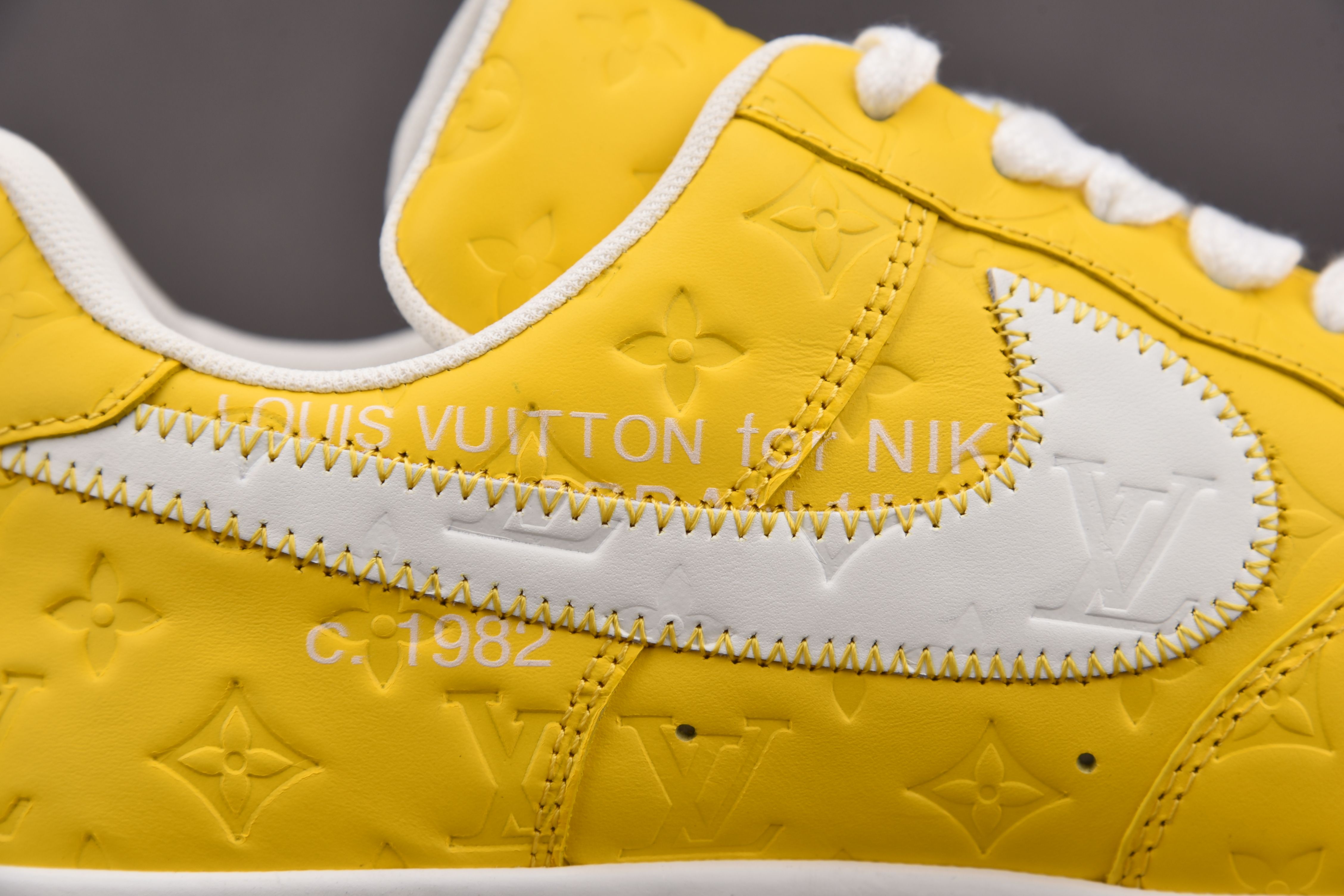 Nike Air Force 1 Low Louis Vuitton University Gold (Be careful about the size!!)