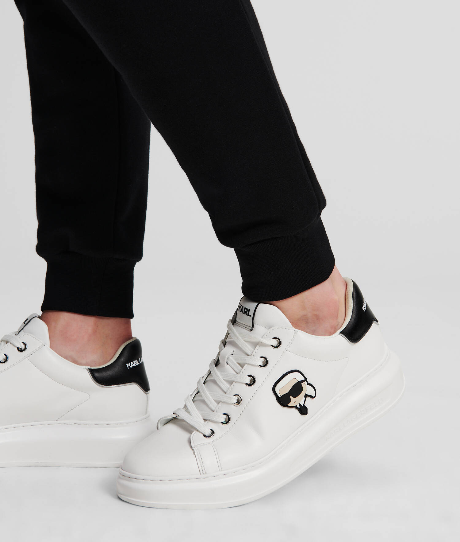 BASKETS K/IKONIK NFT KAPRI