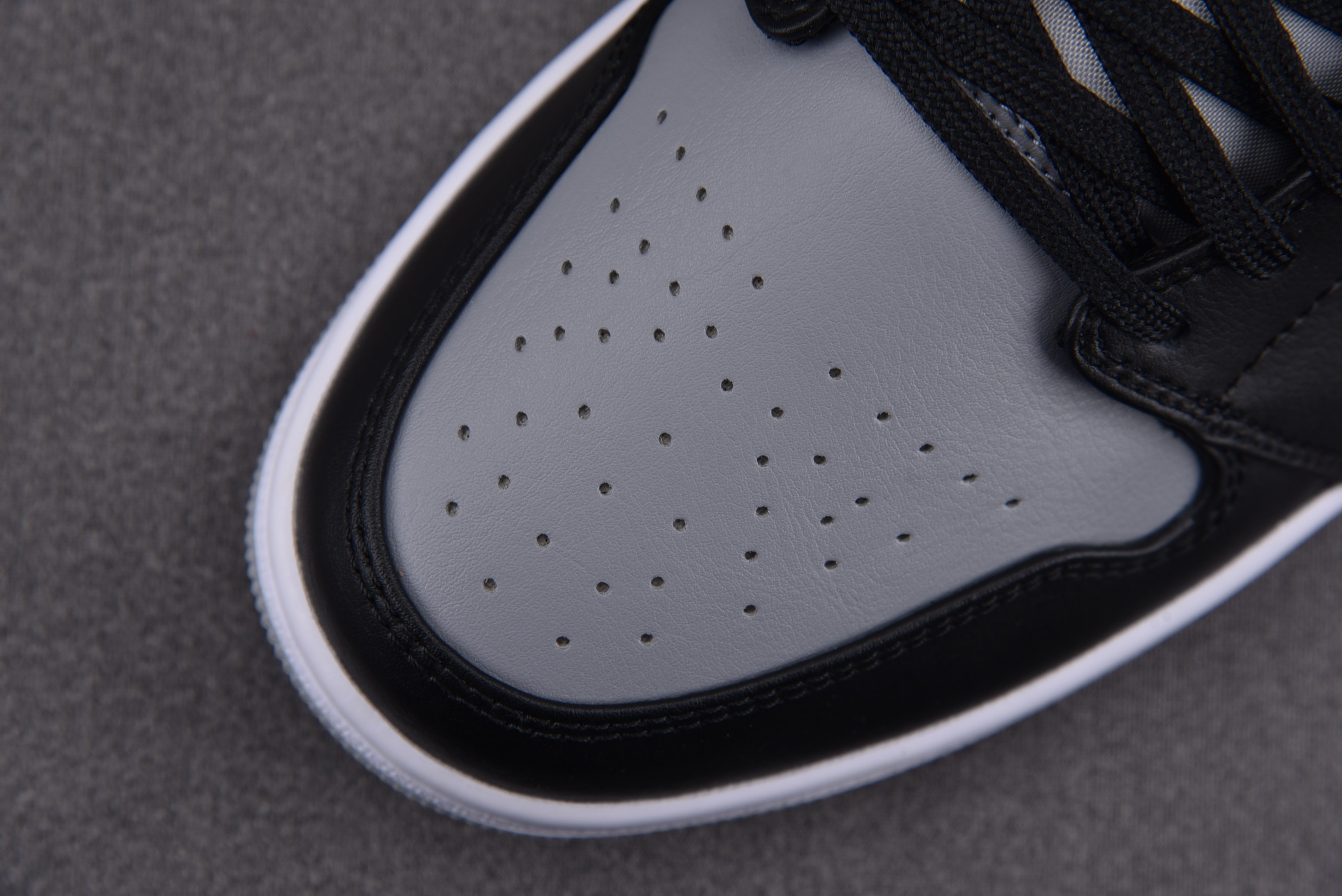 Jordan 1 Low Shadow