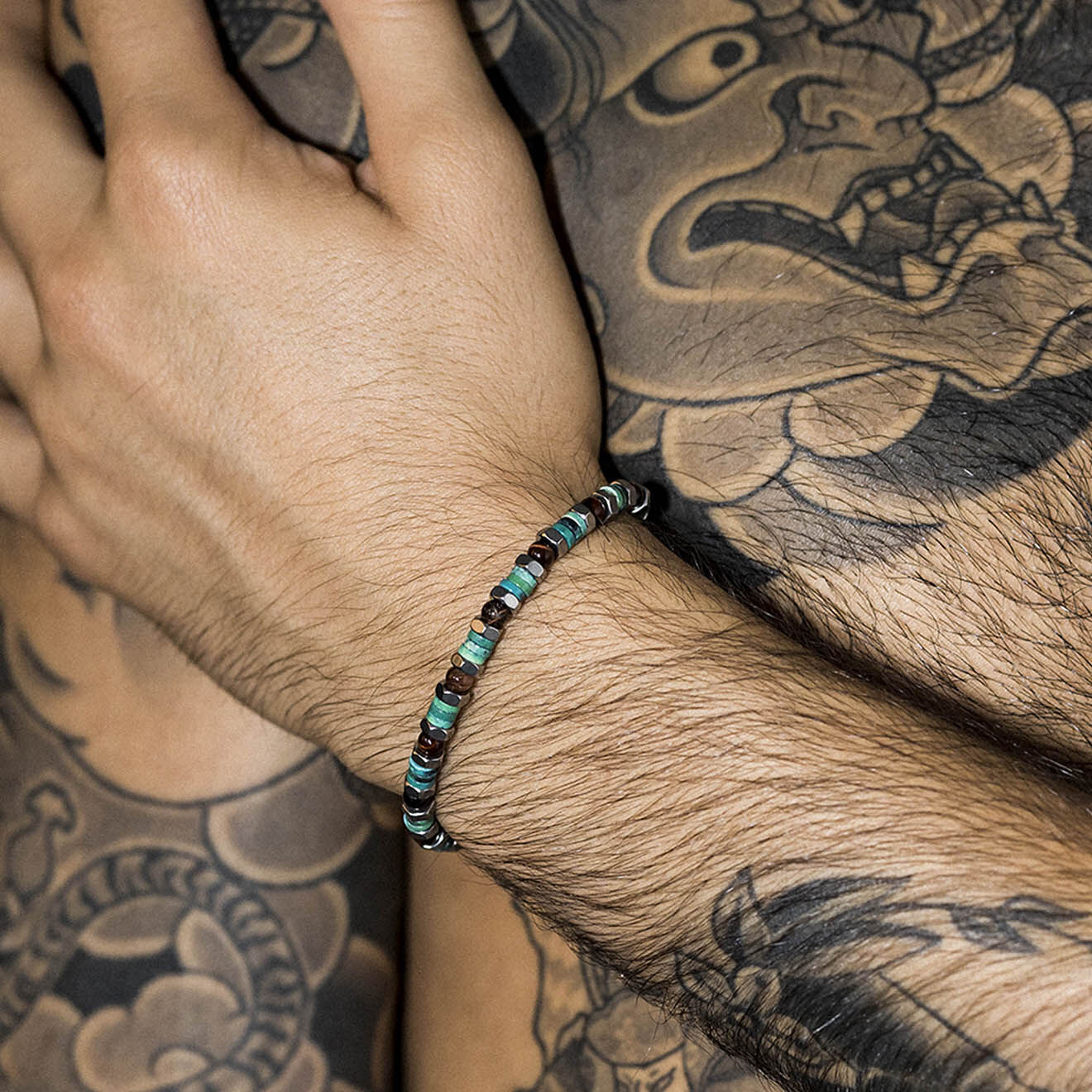 Jacobson Bracelet Caitlin en Acier, Oeil de Tigre & Perles rouge/vert