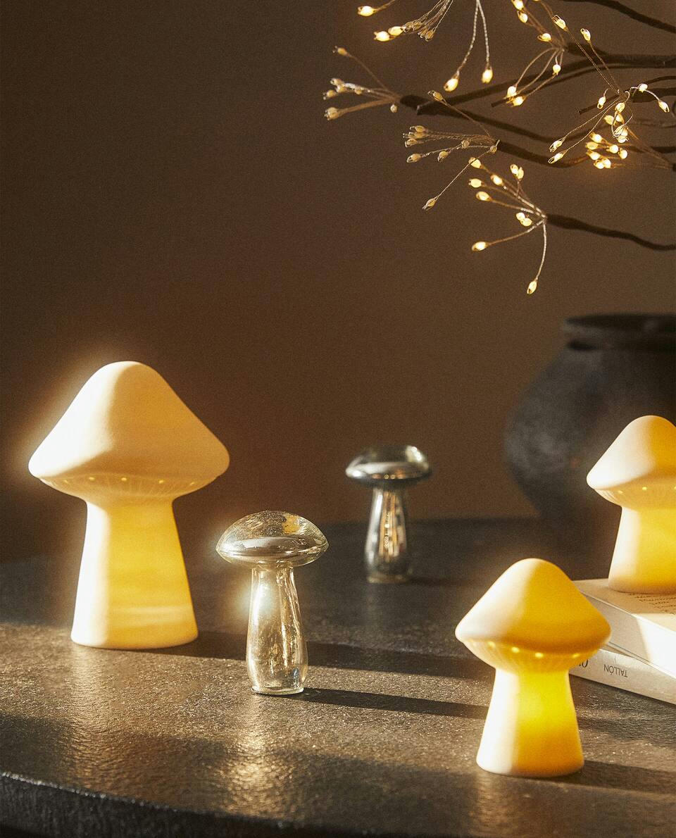 DECORAÇÃO DE COGUMELO DE CERÂMICA COM LED