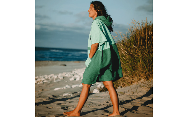 Wave Hawaii Travel Breese Unisex Poncho