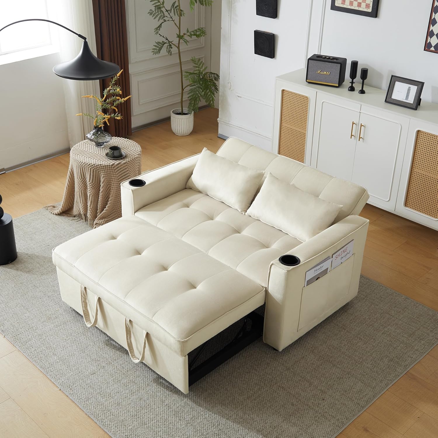Merax Schlafsofa 2-Sitzer Sofa mit Schlaffunktion, Klappbares 3-in-1 Schlafcouch mit Verstellbarer Rückenlehne, Getränkehalter und Armlehnentaschen, aus Samt, Beige 137 x 76.5 x 83 cm