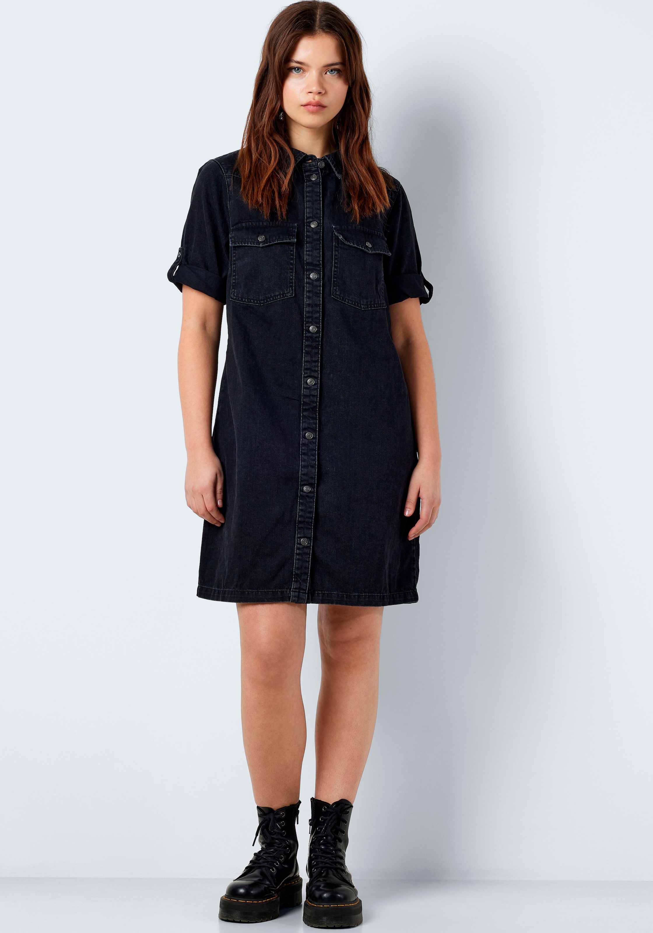 Noisy may Jeanskleid »NMNEW SIGNE S/S DENIM DRESS WG001BL NOOS« Brusttaschen