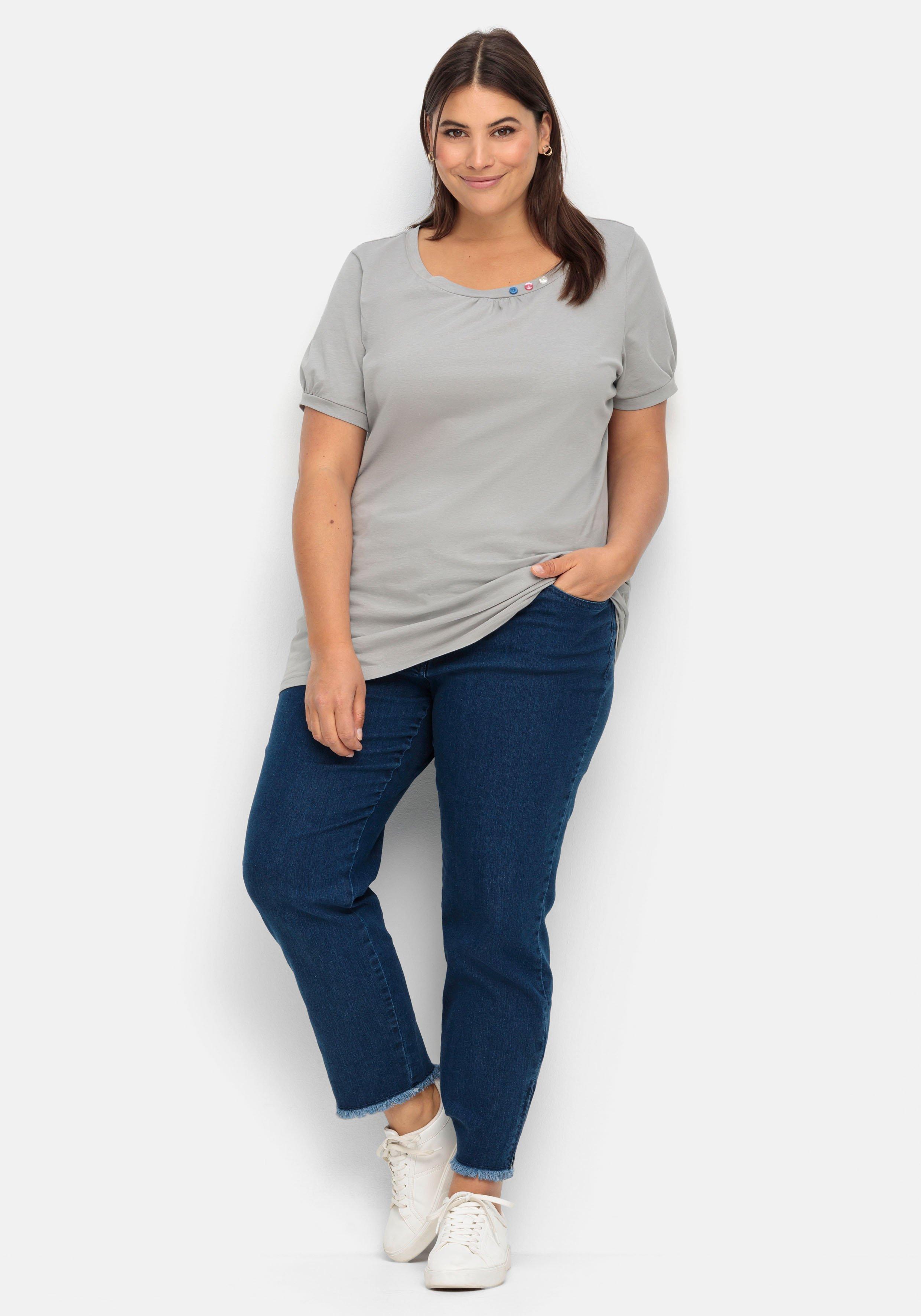 Longshirt mit Zierknöpfen am Ausschnitt
