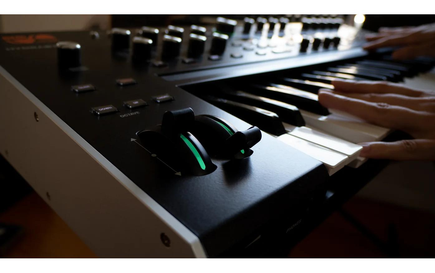 HYDRASYNTH Keyboard<br>Halbgewichtetes Keyboard