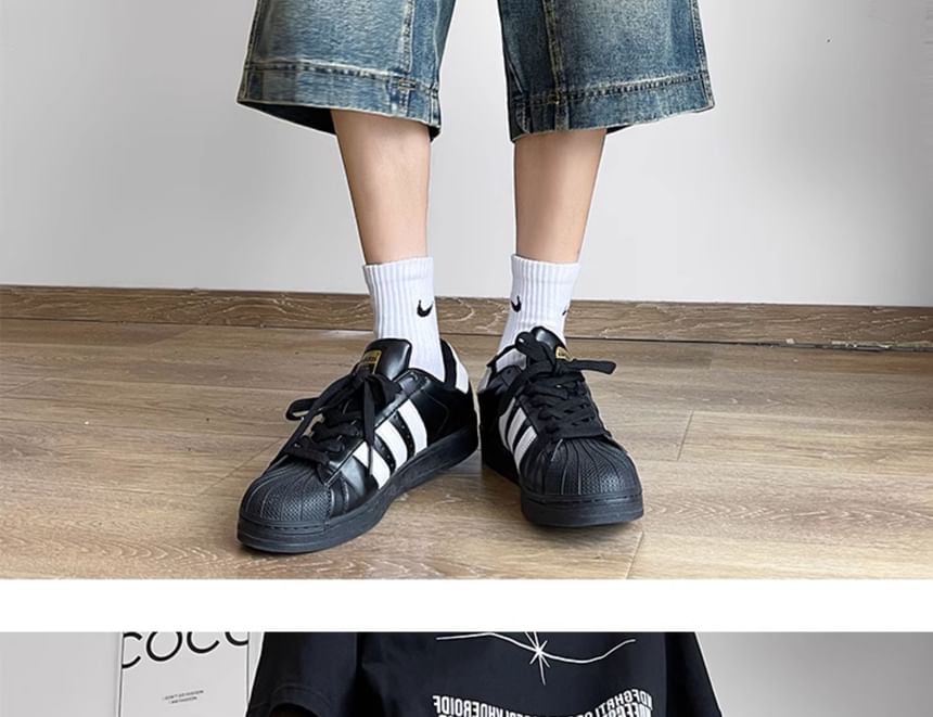 Plummie - Mid Rise Washed Denim Shorts