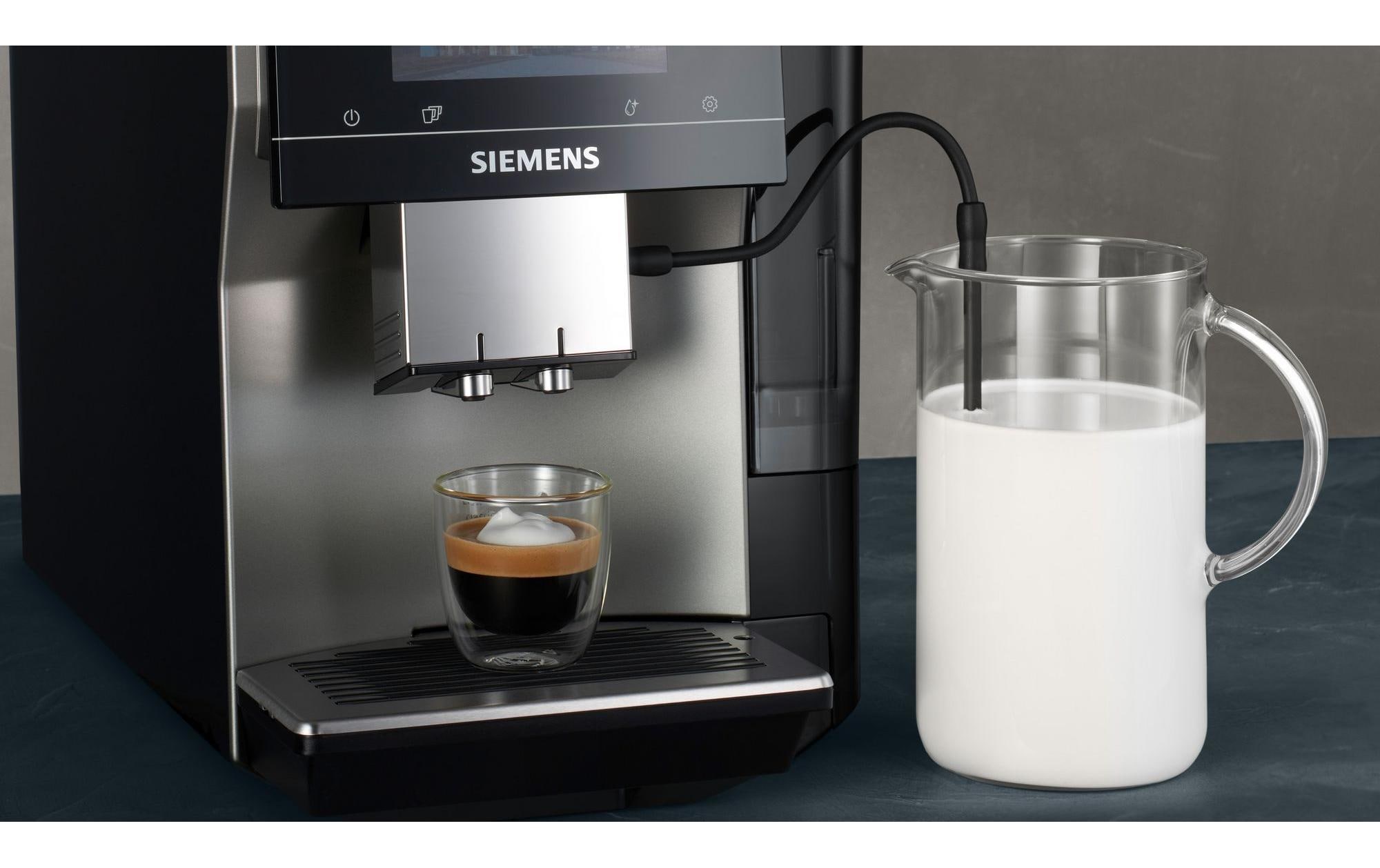 Kaffeevollautomat EQ700 Classic TP715D01 Braun<br>Vollautomat für die Zubereitung verschiedener Spezialitäten