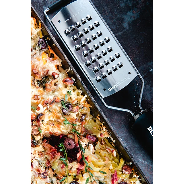 Râpe à fromage Extra grossier Gourmet noire Microplane