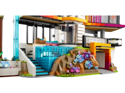 LEGO Andrea's futuristische villa (42639)