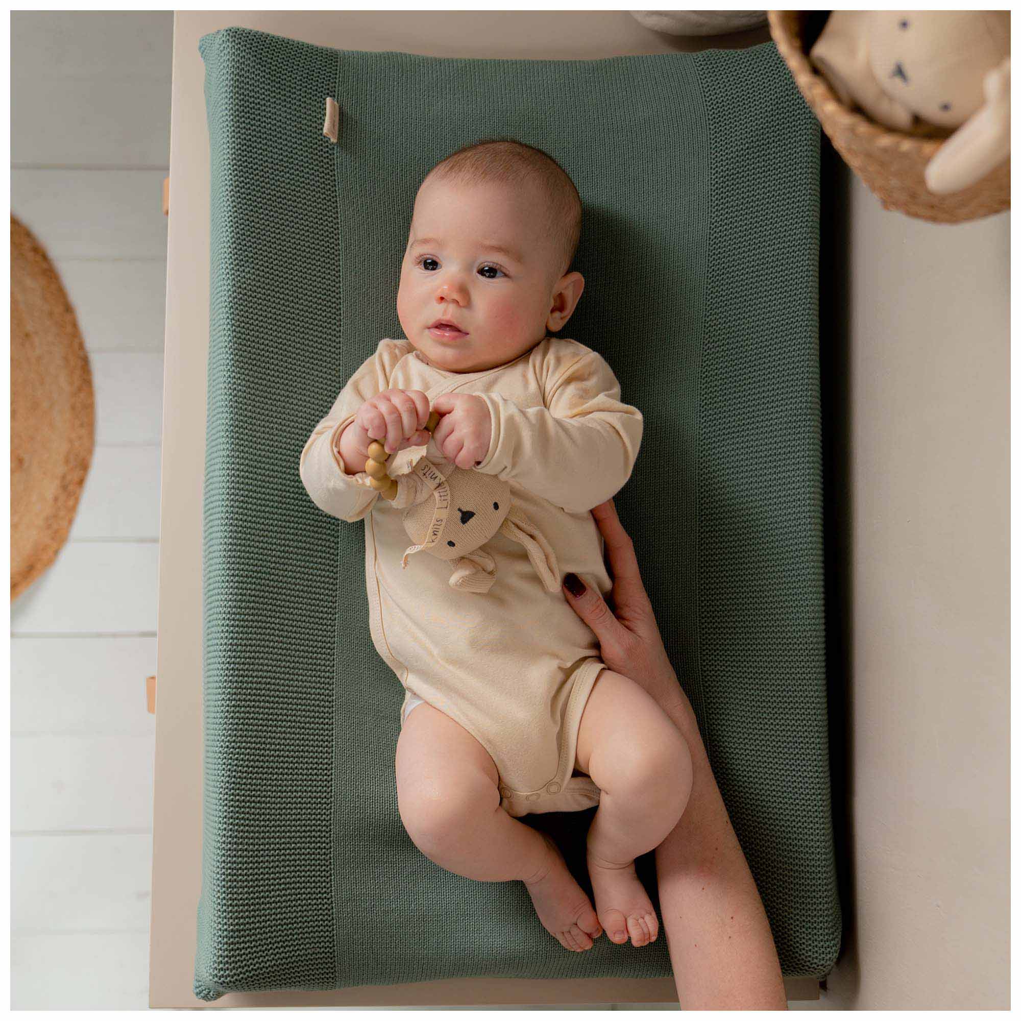 Prénatal aankleedkussenhoes Little Knits groen