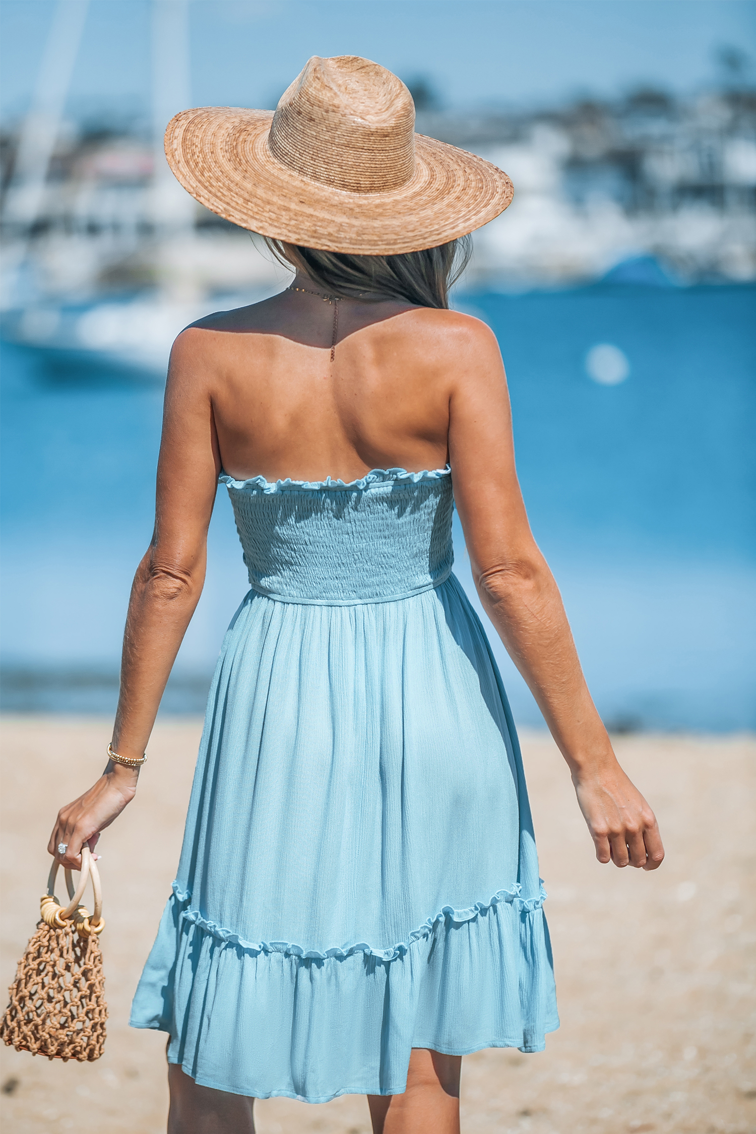 Robe mini avec volants à corsage à smocks bleu clair