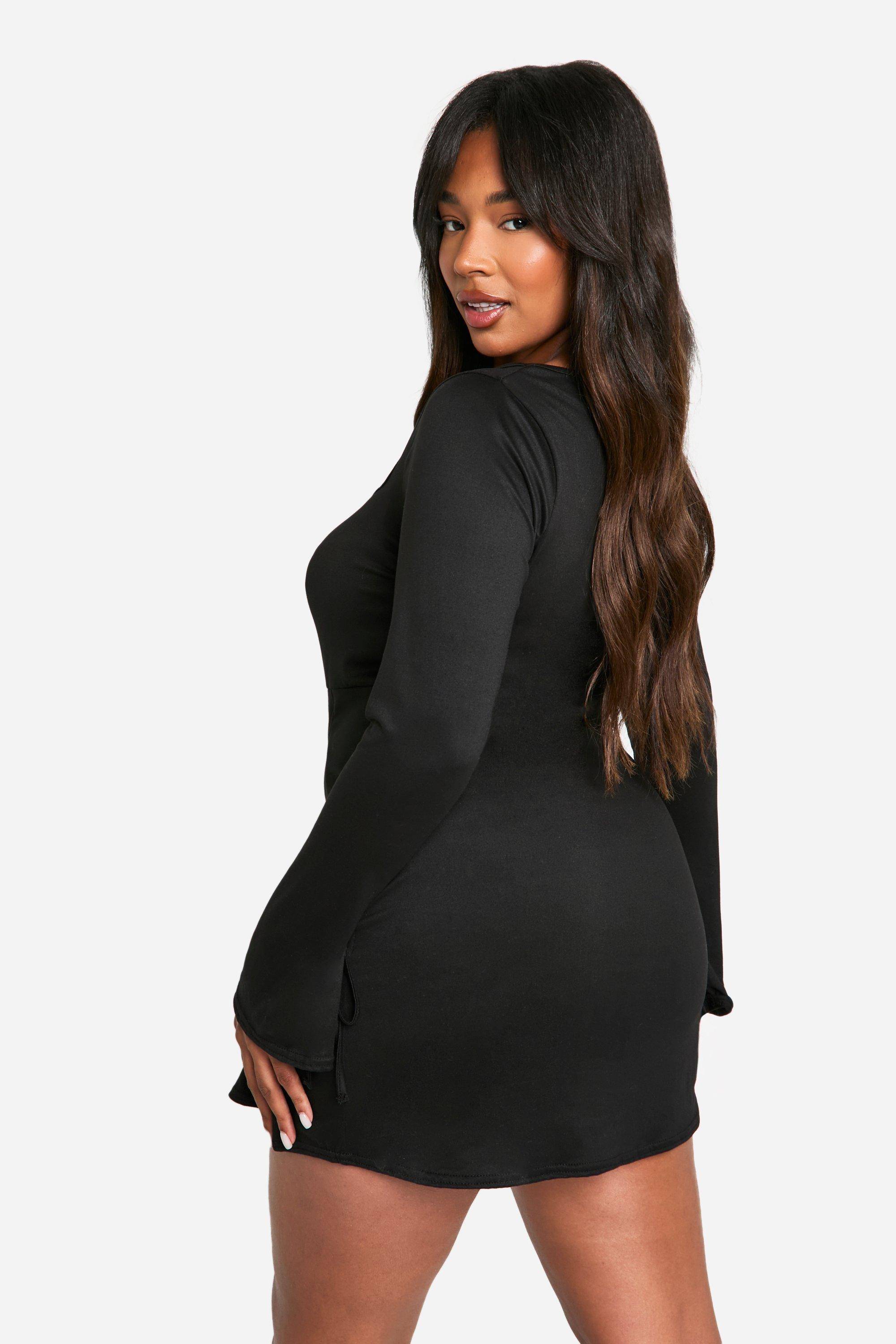 boohoo Robe mini chemise Plus à encolure carrée et poignets lacés