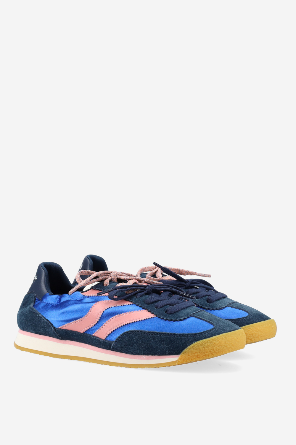 Pure nylon sneakers