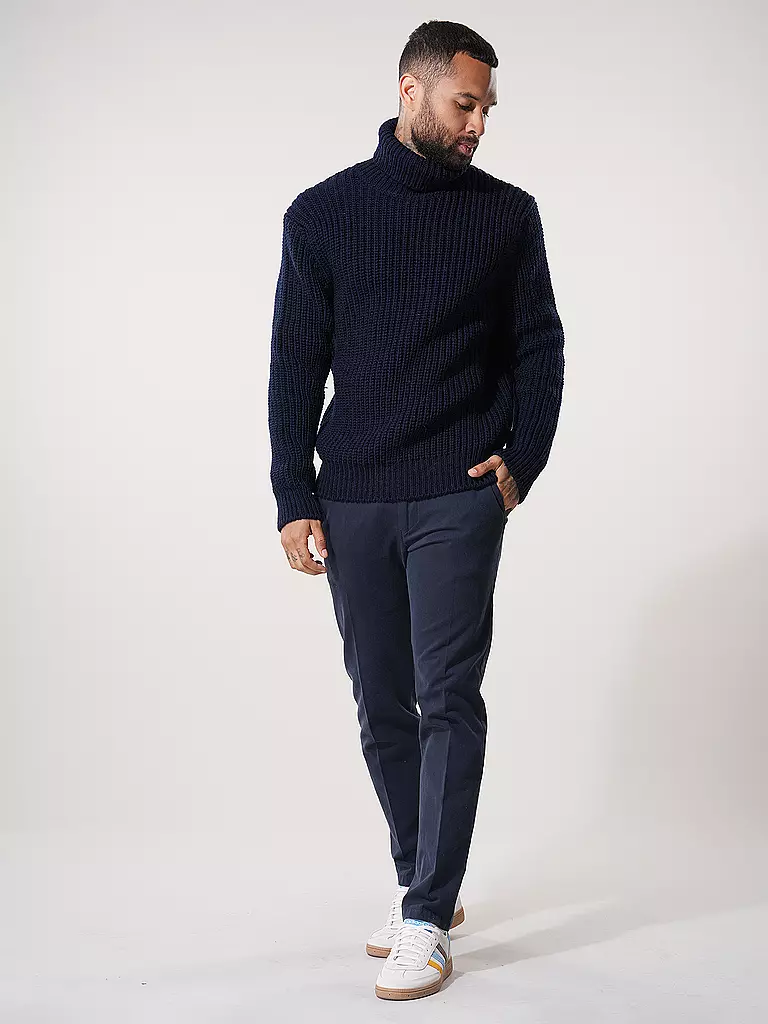 NUDIE JEANS Rollkragenpullover  blau