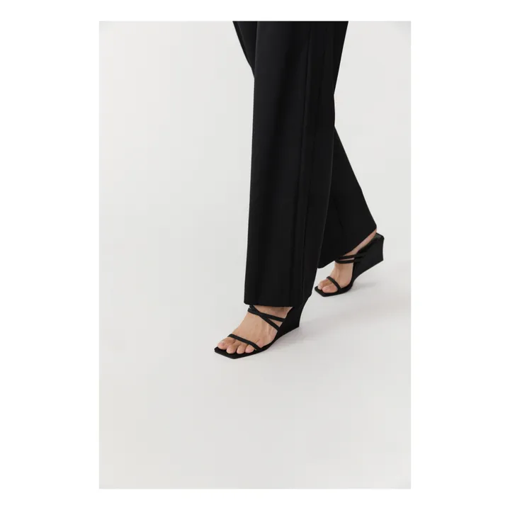 St Agni Mules Cross Wedge | Noir