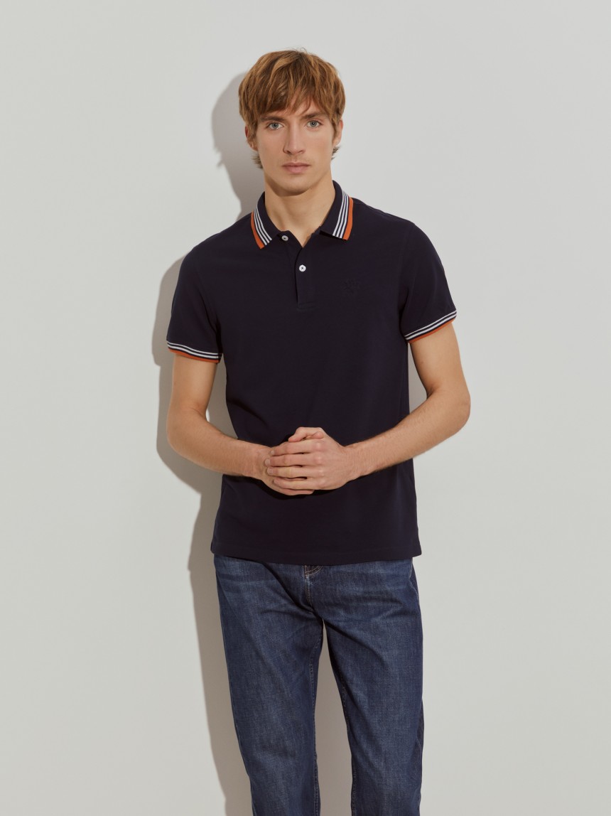 Polo piqué slim fit com riscas