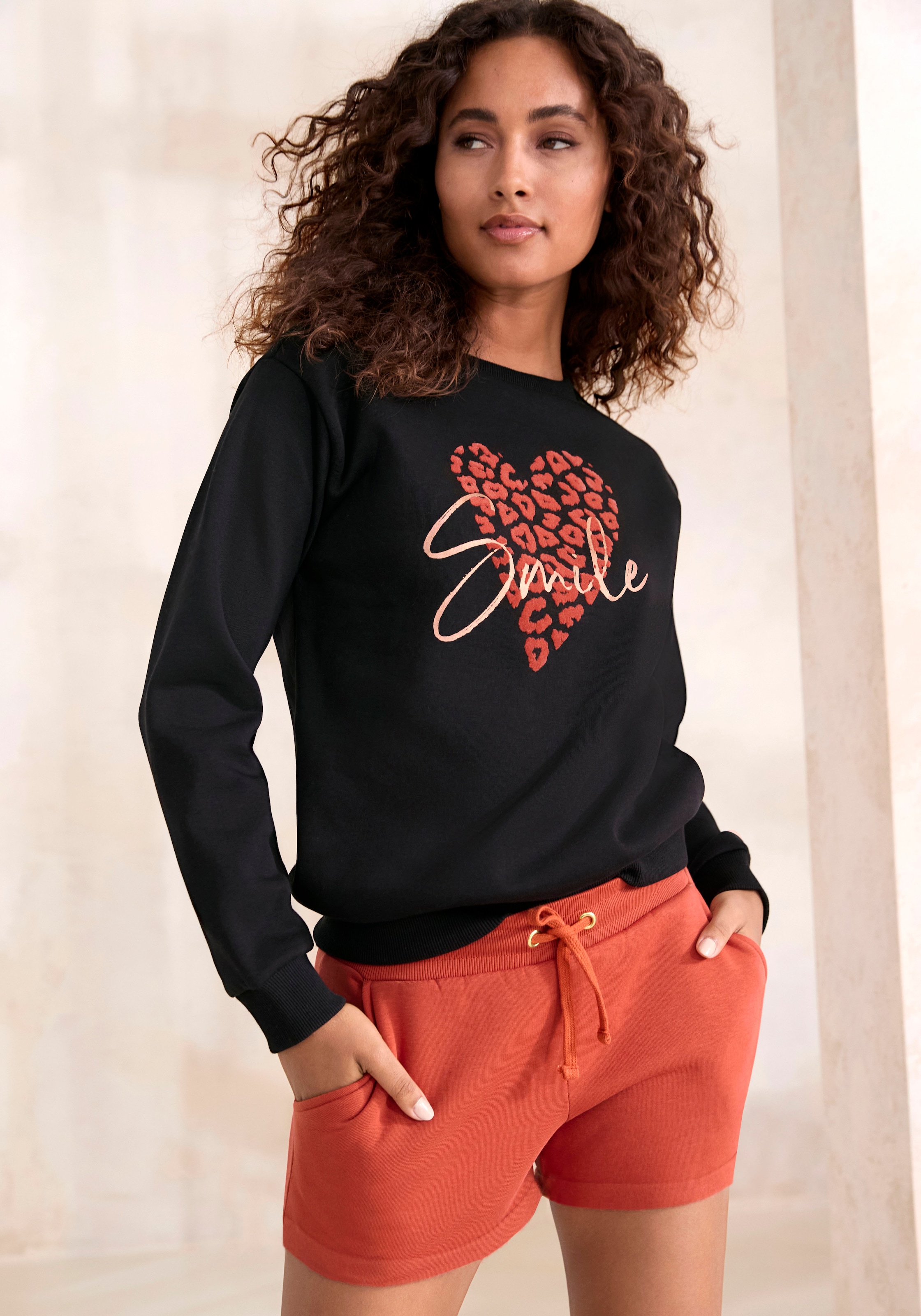 LASCANA Sweatshorts  Lounge-/Relaxshorts mit Bindeband, Loungewear