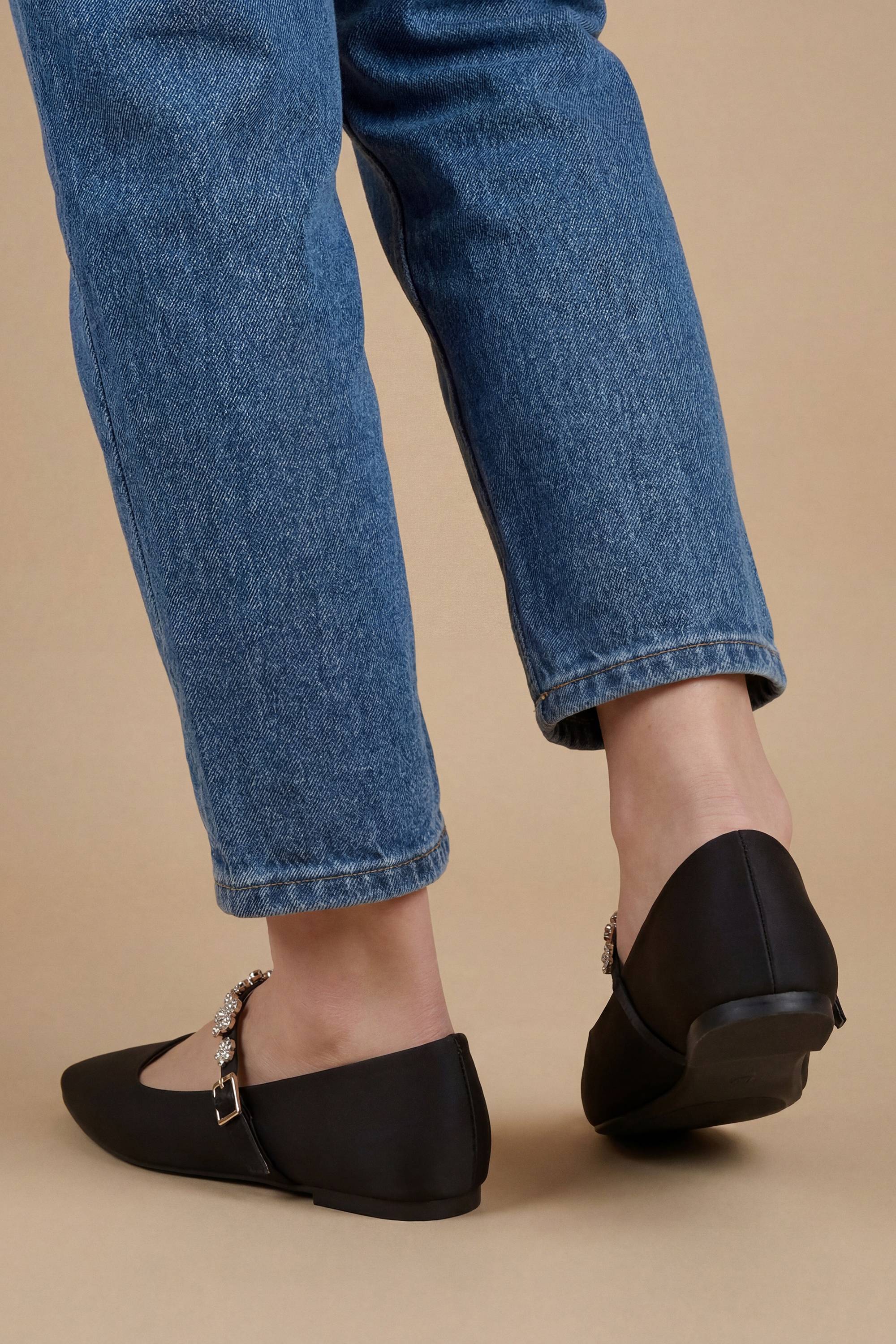 Oasis Ballerines Jem En Satin Avec Broche Fleur Détail Bride Maryjane