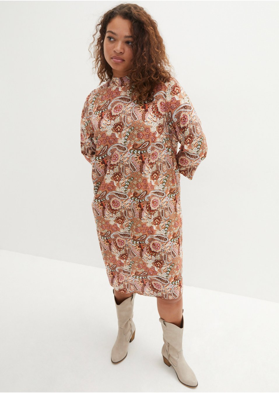 Robe midi à motif paisley