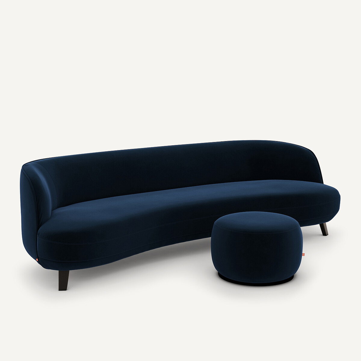 AM.PM<br>Puf XL em veludo, design Rosebury E.Gallina