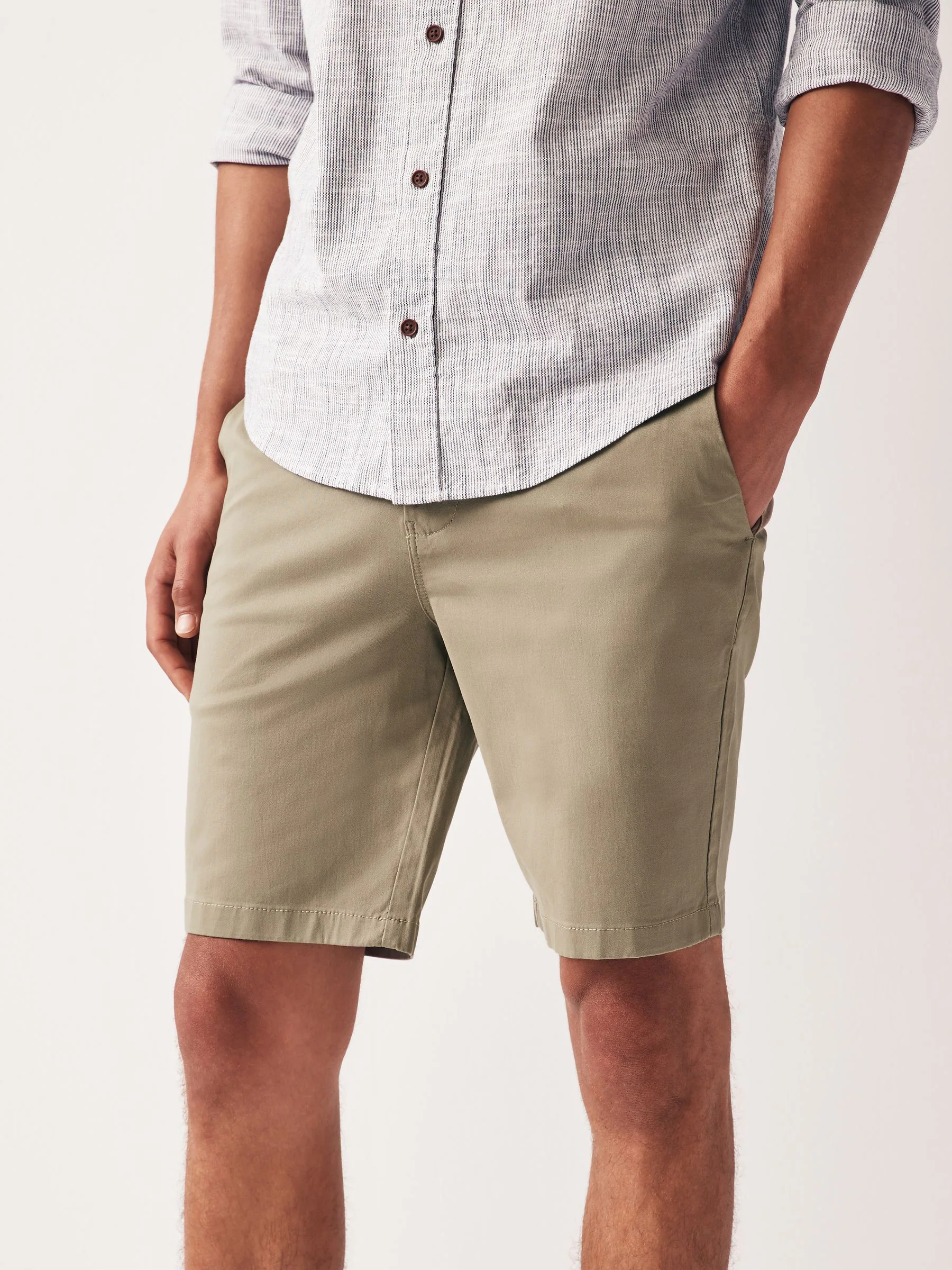 Pastelgeel - Strakke Pasvorm - Chinoshort met stretch