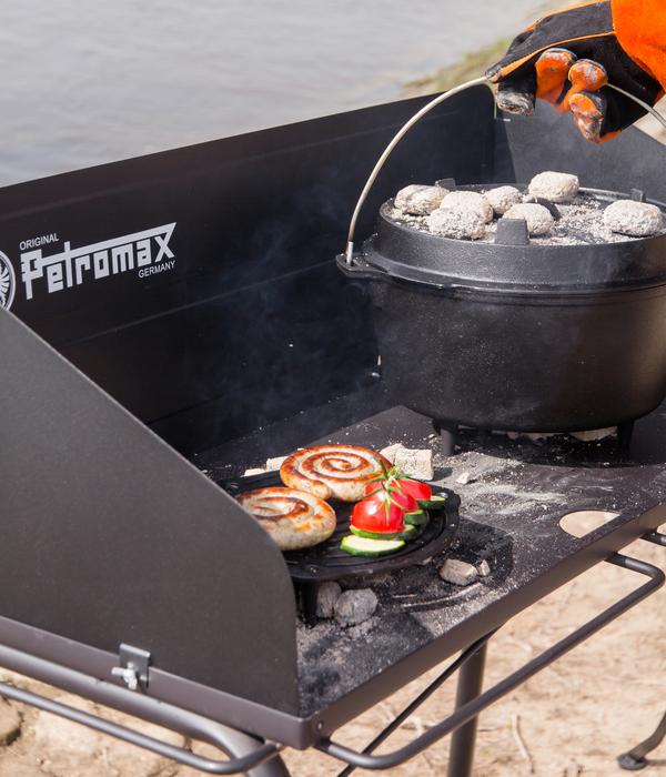 Petromax Feuertopf Tisch