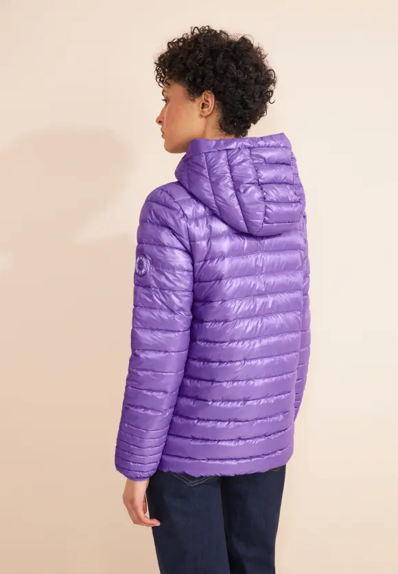Kurze Steppjacke - shiny lilac