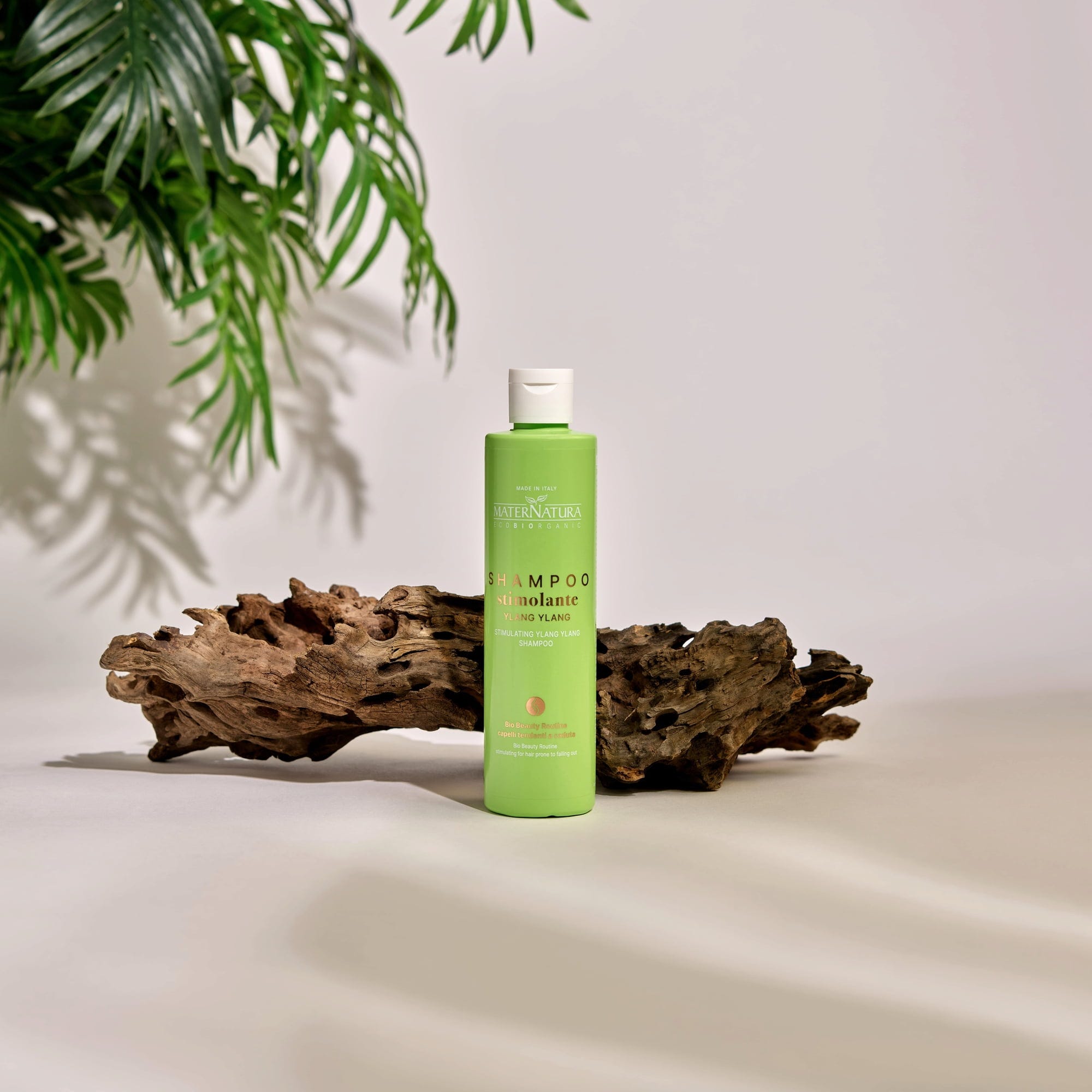 MaterNatura  Stimulierendes Shampoo mit Ylang Ylang, 250 ml