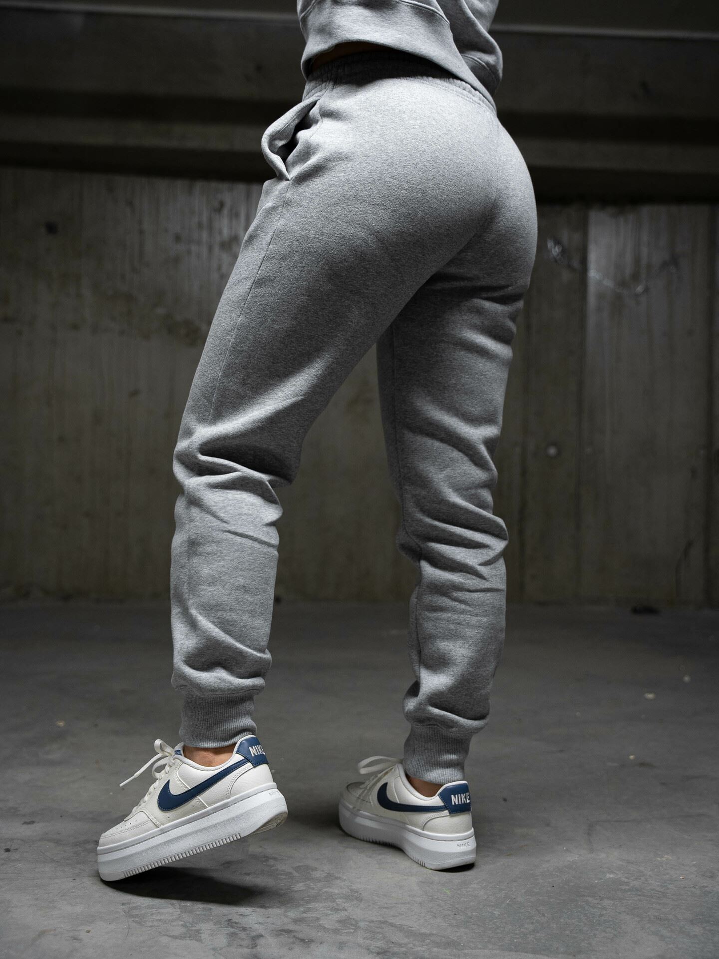 Pheonix Fleece Standard Pant