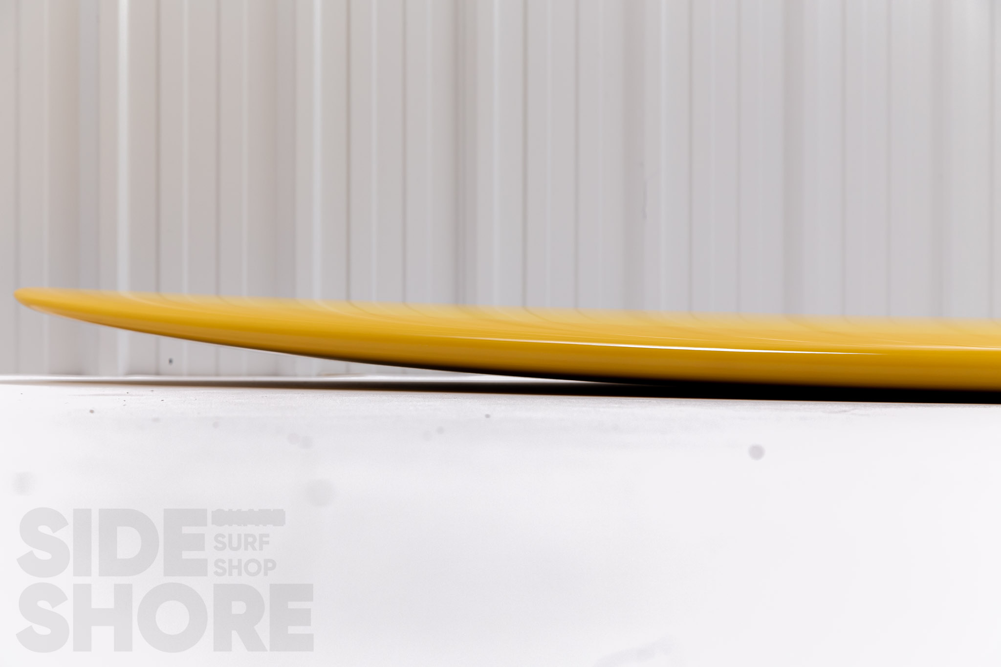 Bear Surfboards Dude - Tint Yellow   Polish - 9'4 x 23