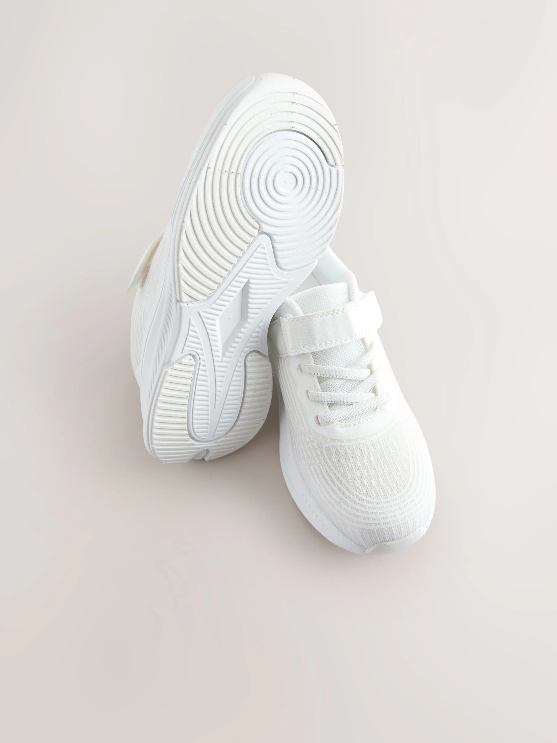 Wit - Elastic Lace-Up Trainers