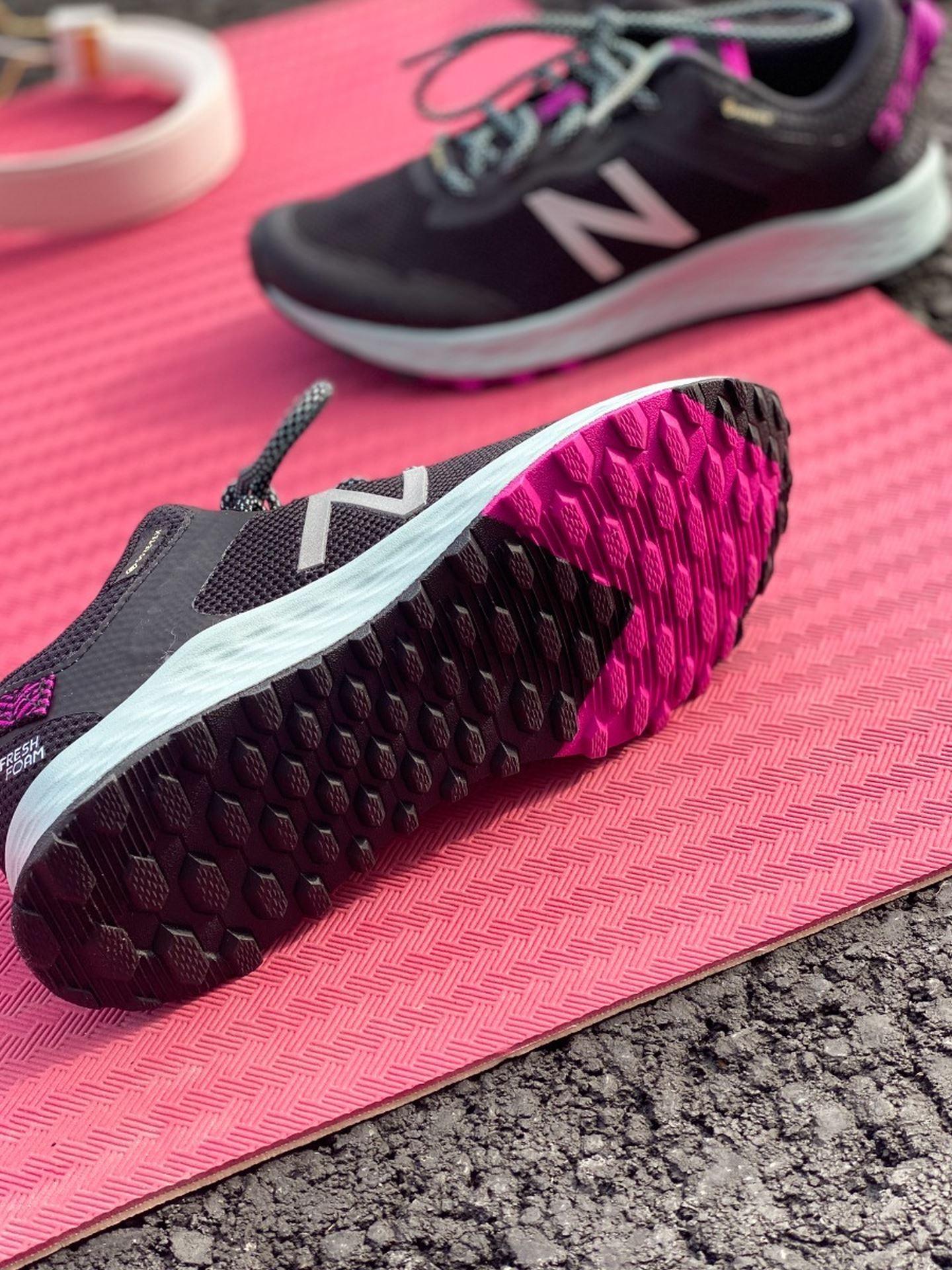 New Balance Aris