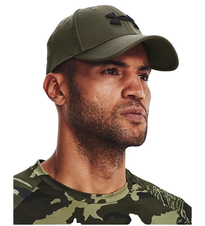 Under Armour Men Blitzing Pet