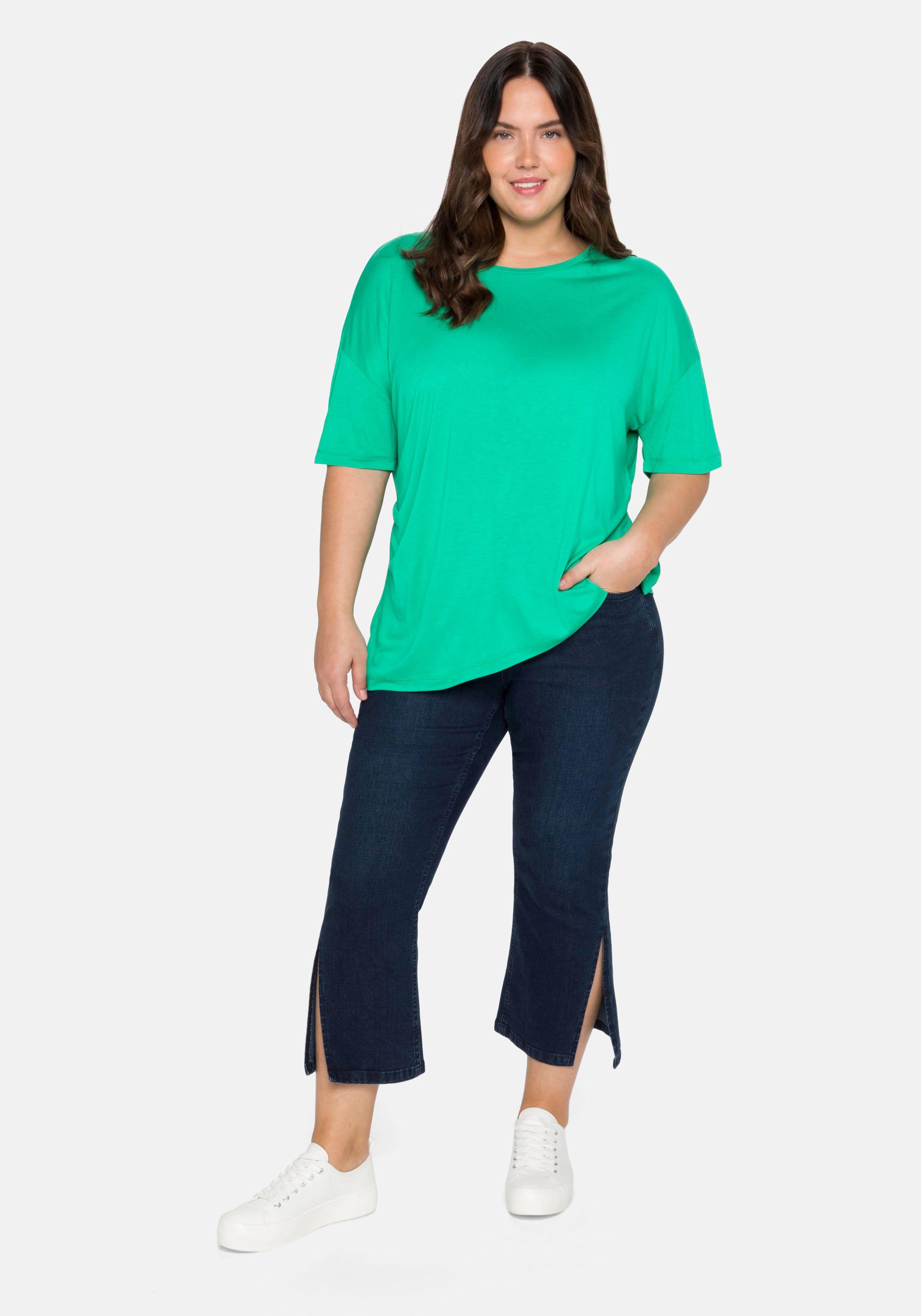 Shirt mit asymmetrischem Saum und Falten