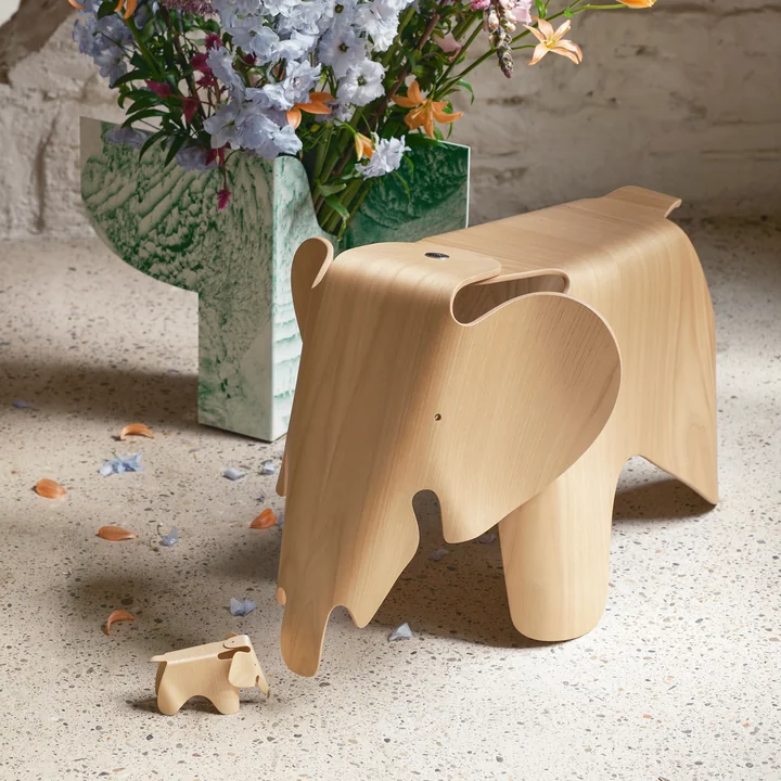 Vitra - Eames Elephant small, butterblume