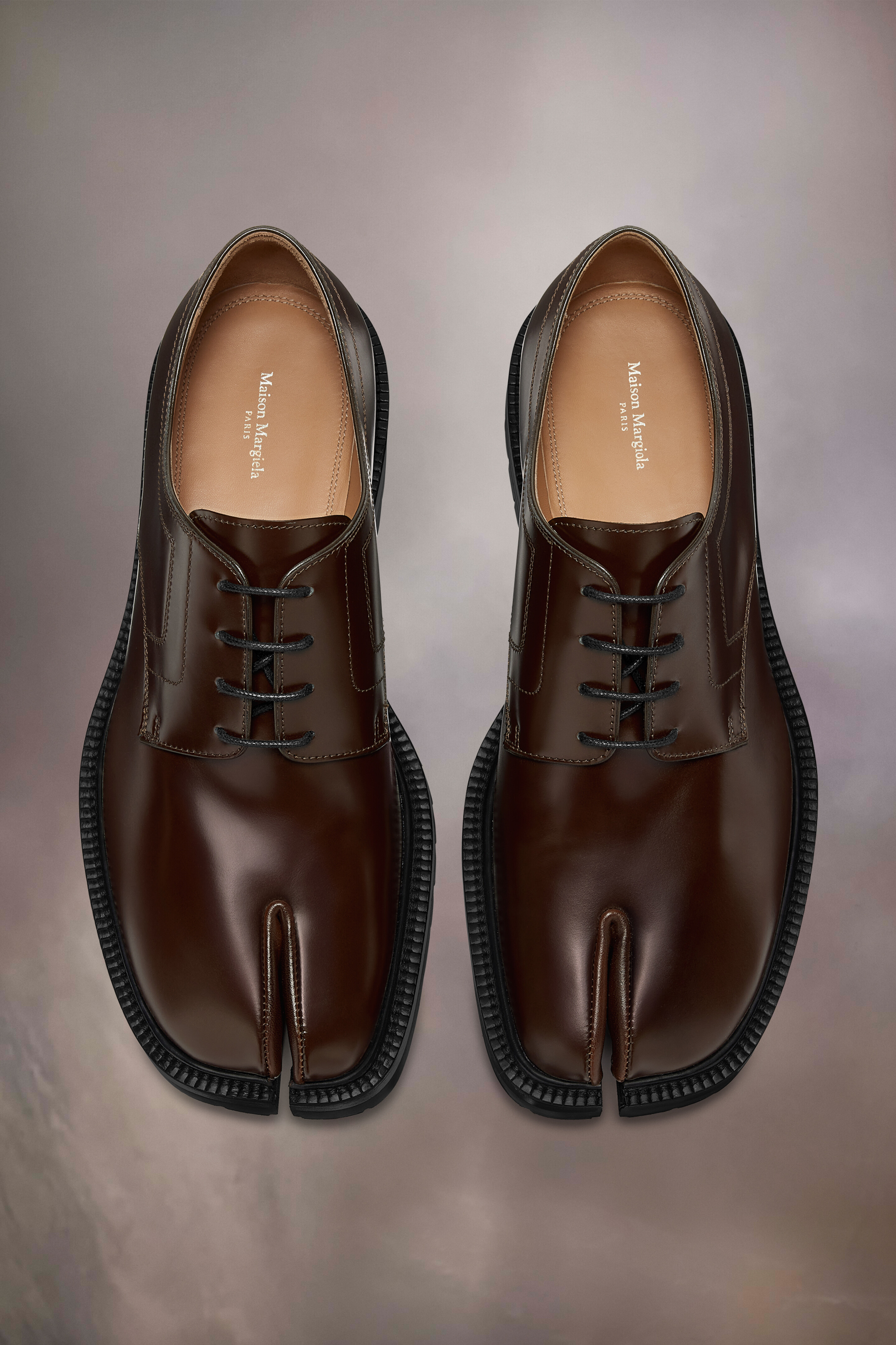 Tabi à lacets en cuir de veau pour homme Marron