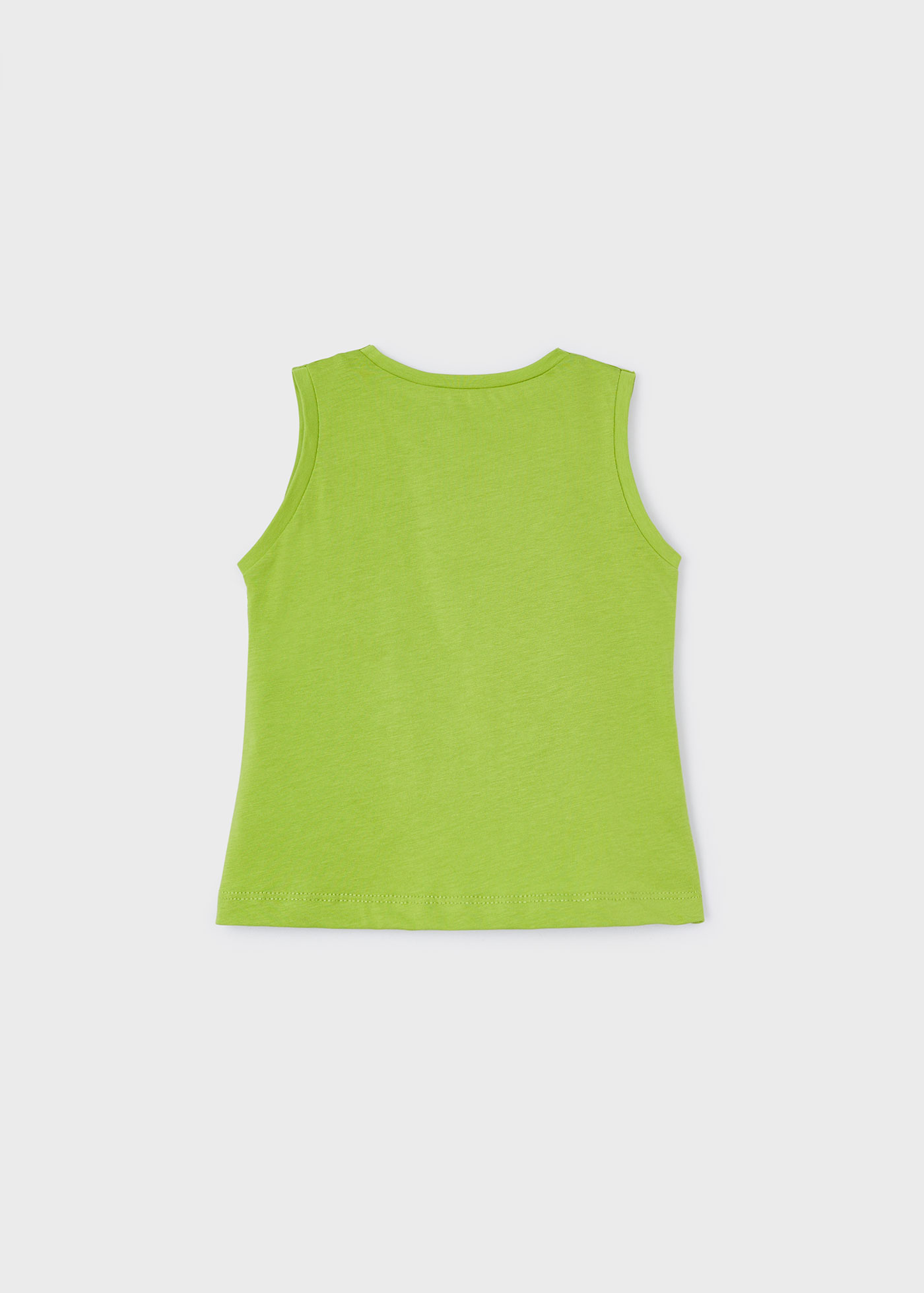 Camiseta feminina Better Cotton com tachas na cor índigo.