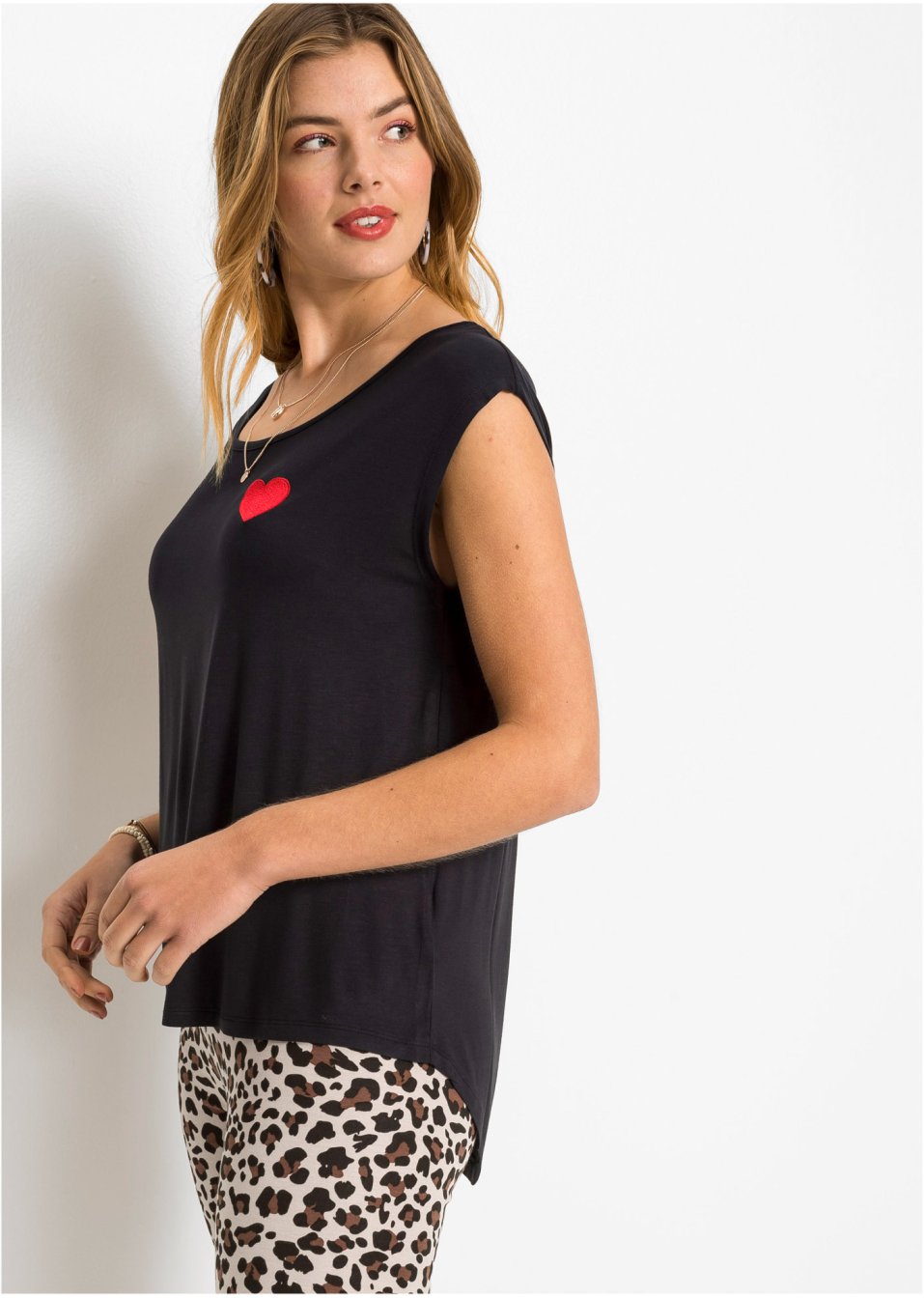 T-shirt avec broderie