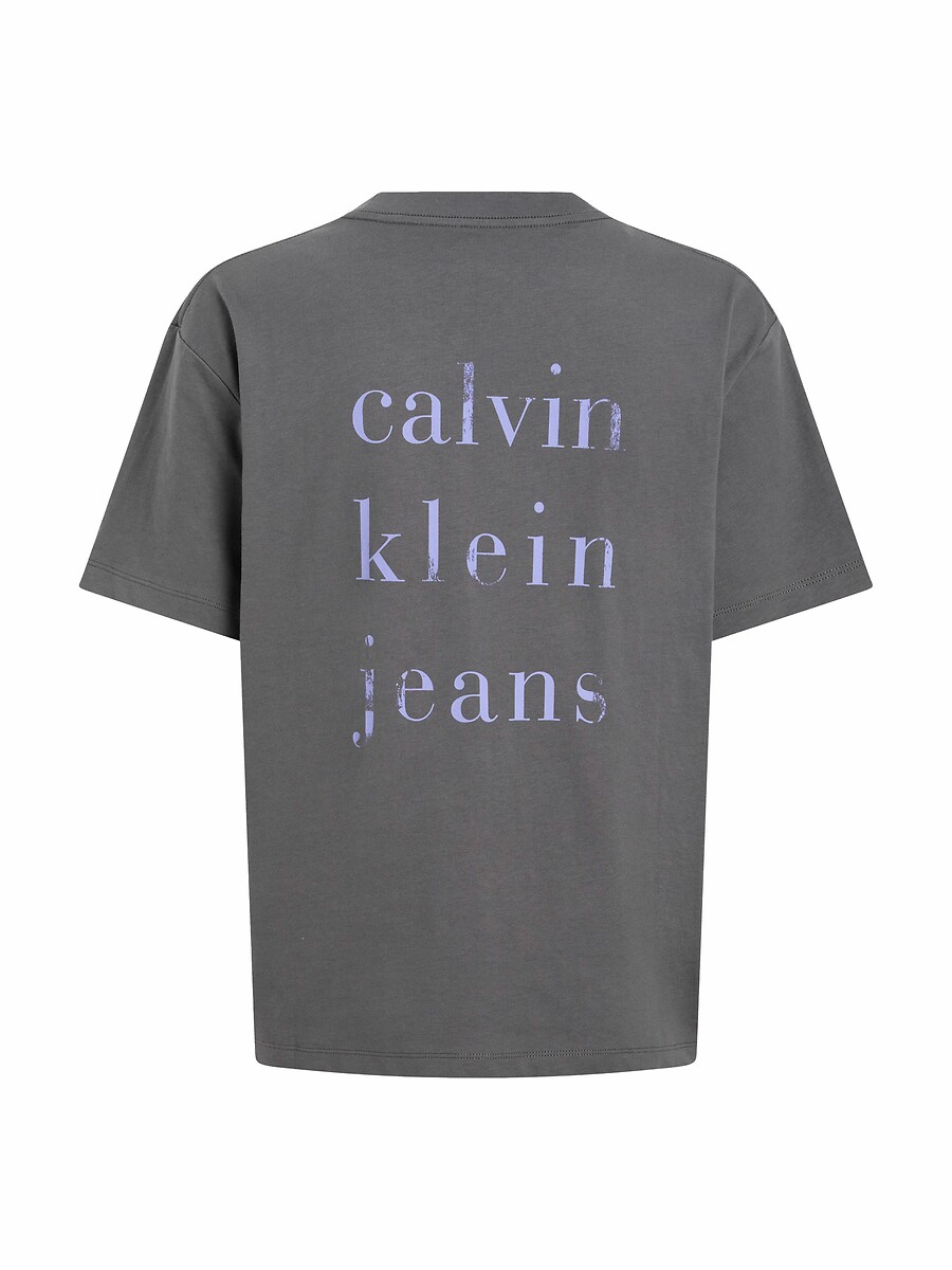 CALVIN KLEIN JEANS<br>Camiseta de manga curta e modelagem solta, com logo no peito