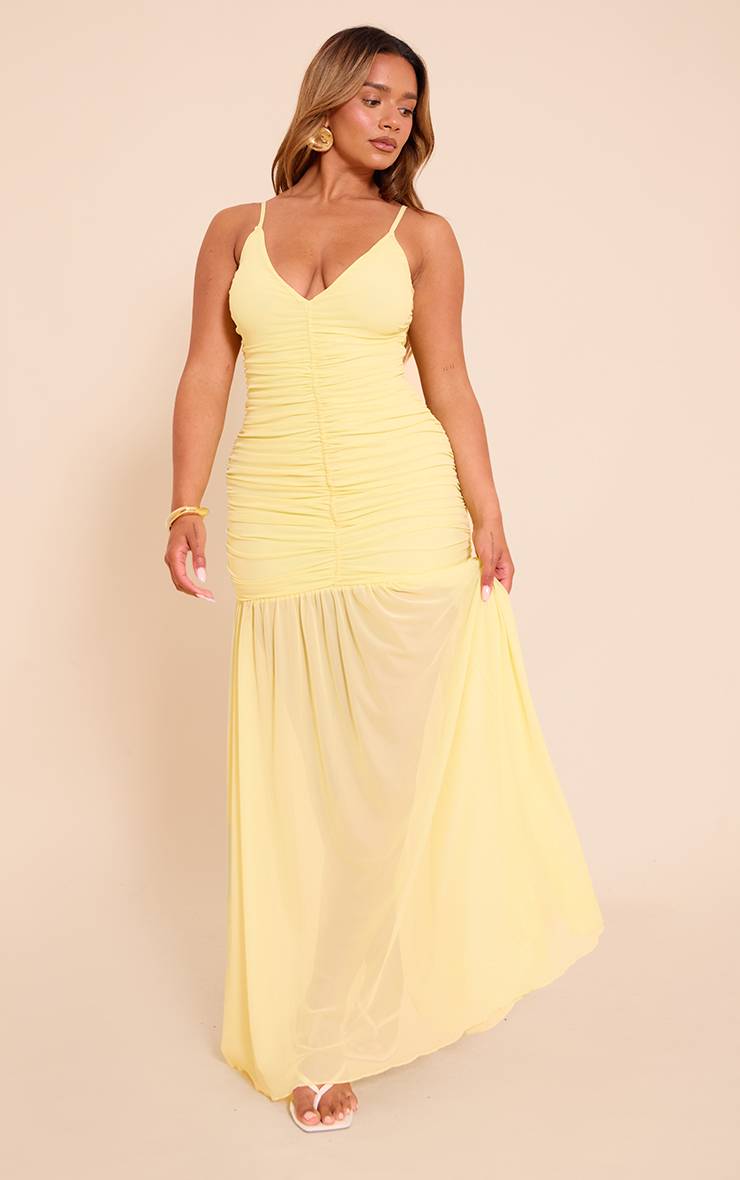 Butter Cream Robe Maxi Shape À Fronces Devant Et Ourlet Tombant