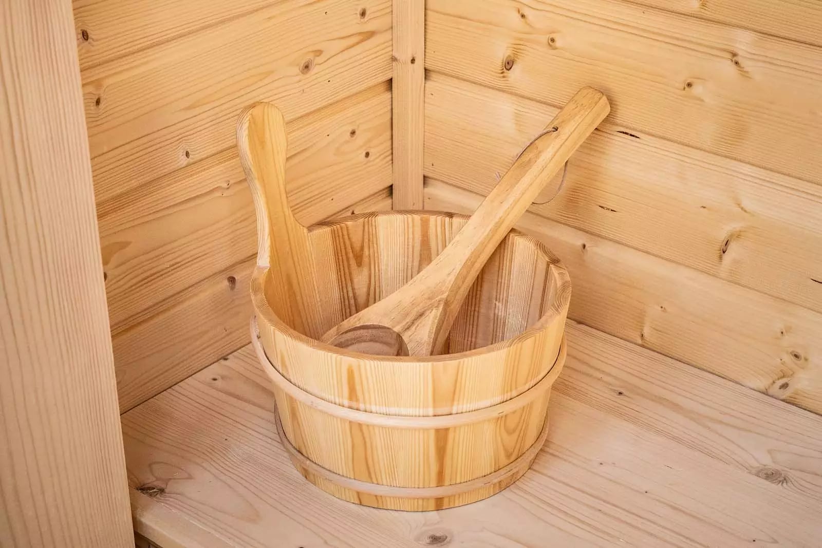 PureHaven Aussensauna 190x205x240 cm mit finnischem Saunaofen von Harvia inkl. kompletten Zubehör einfach montierbar energiesparend leichte Bedienung