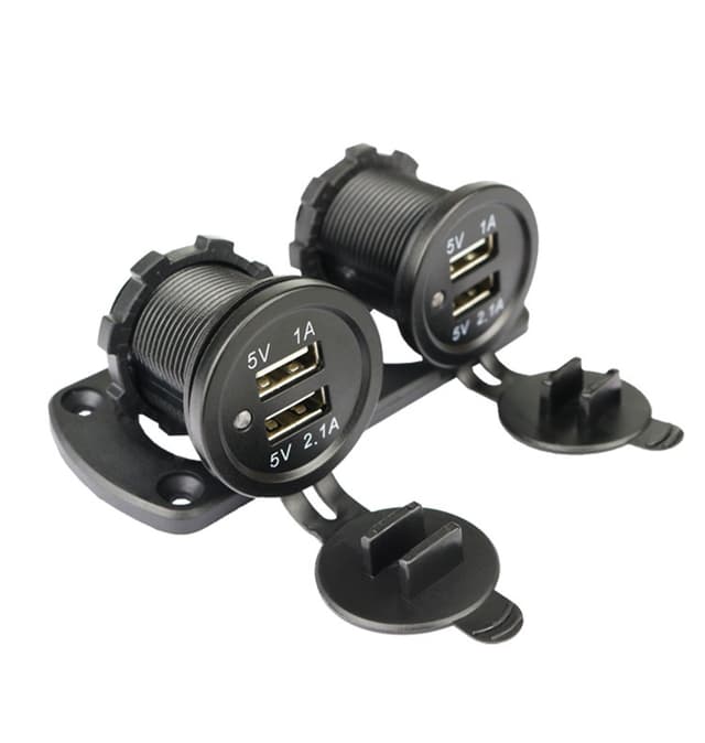 Dobbelt USB-biloplader med blåt lys (panel med 2 stikkontakter)
