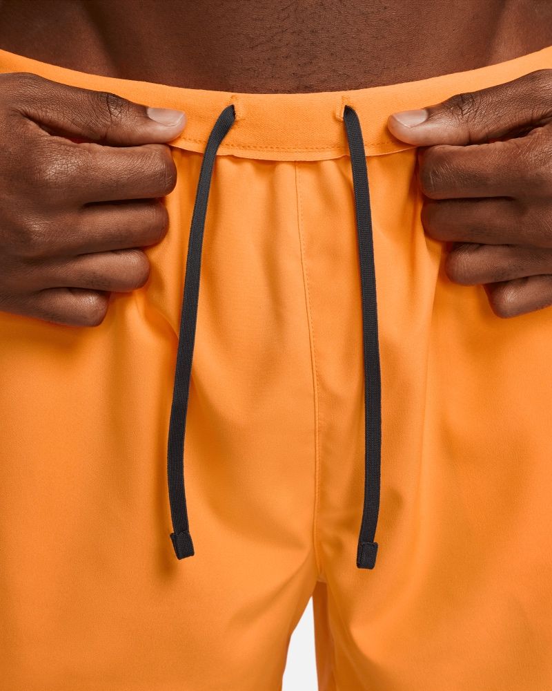 Short de running Nike Challenger Orange & Blanc pour homme
