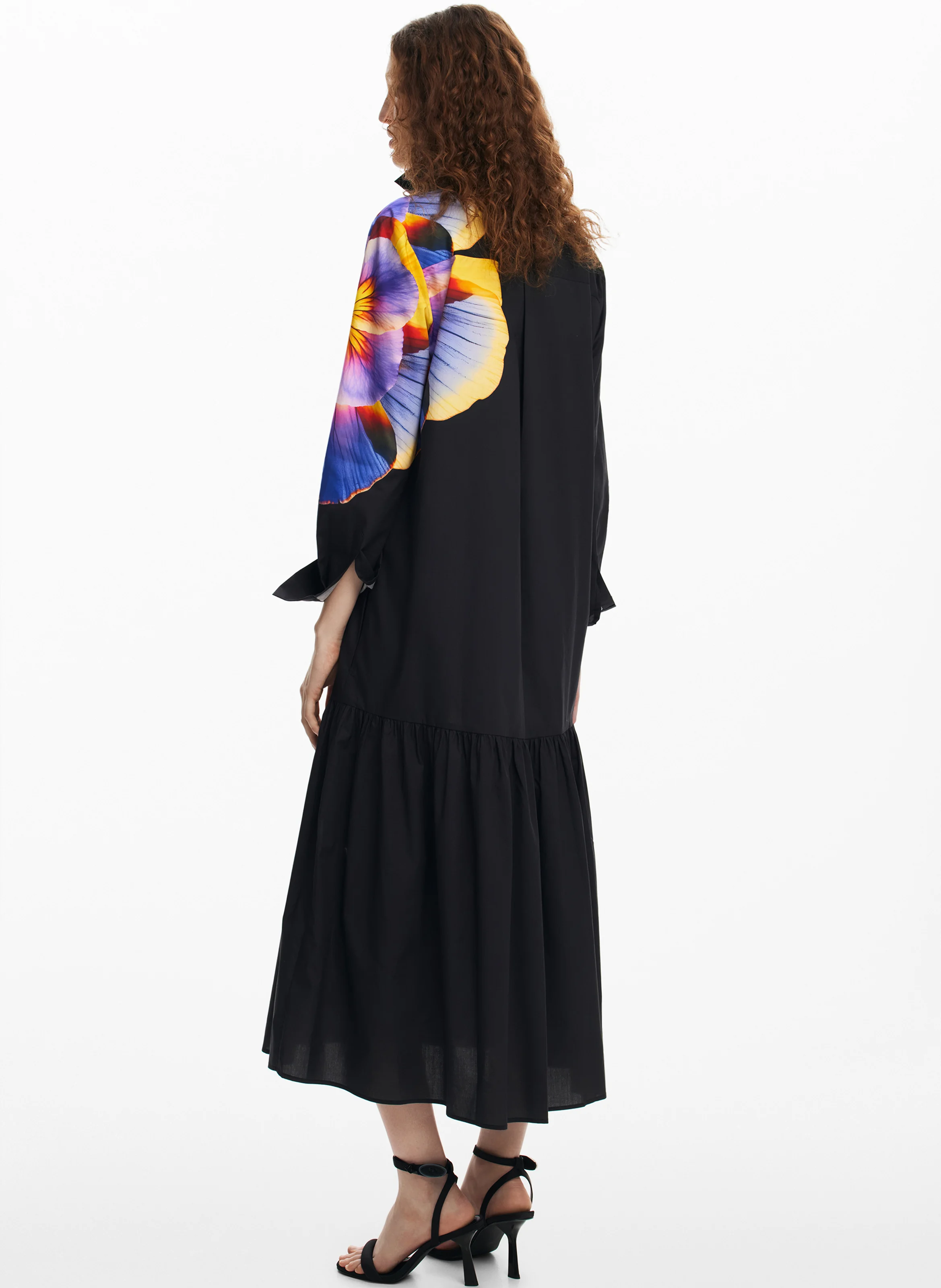 Robe longue col chemise imprimée | Noir
